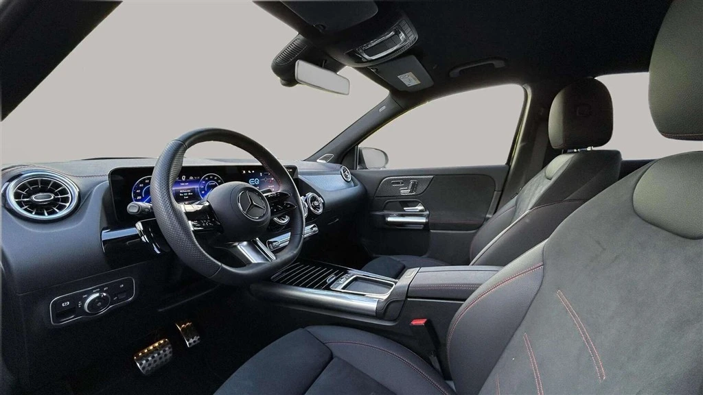 Mercedes-Benz-EQA-image-9