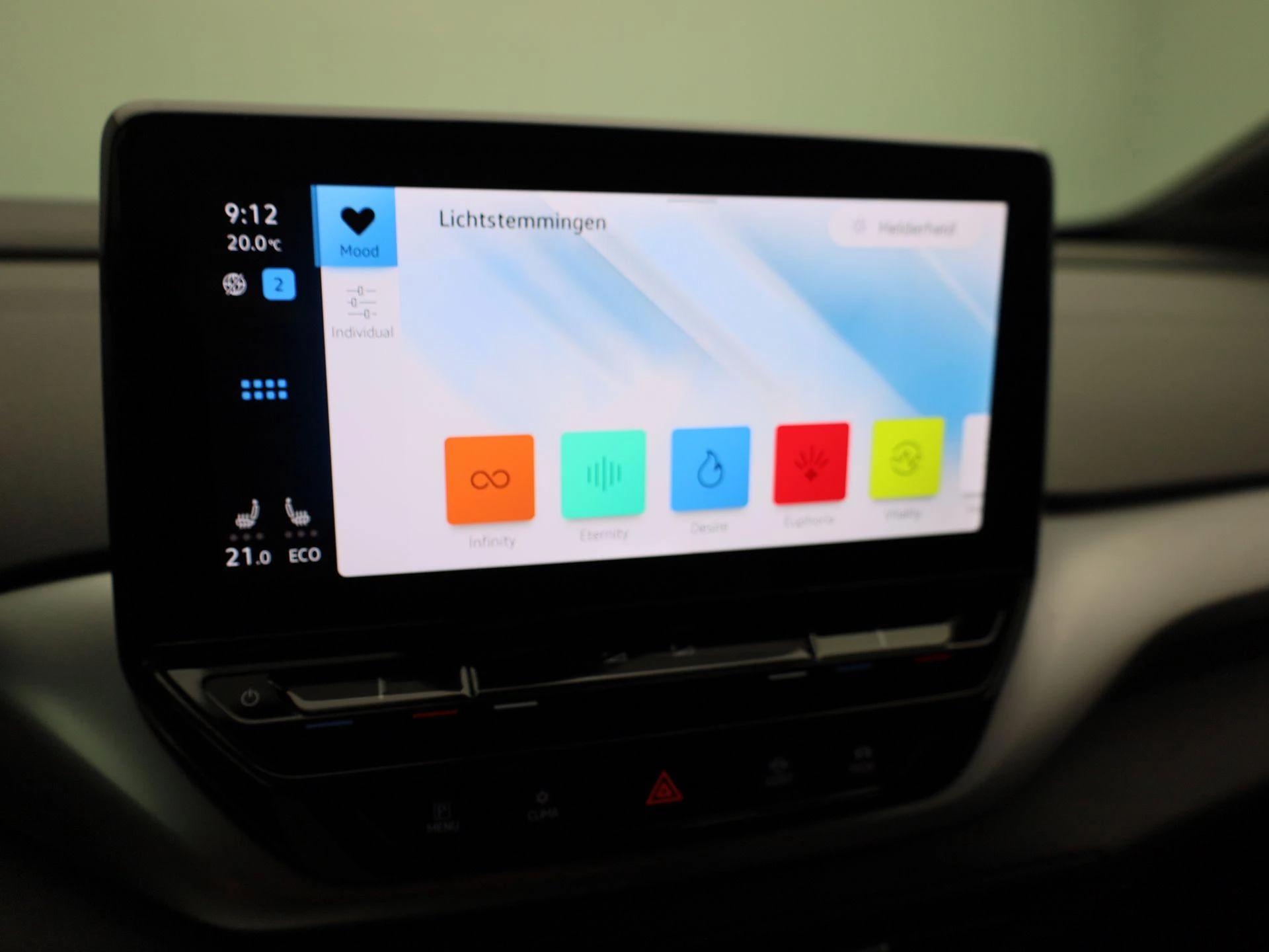 Volkswagen-ID.4-image-28