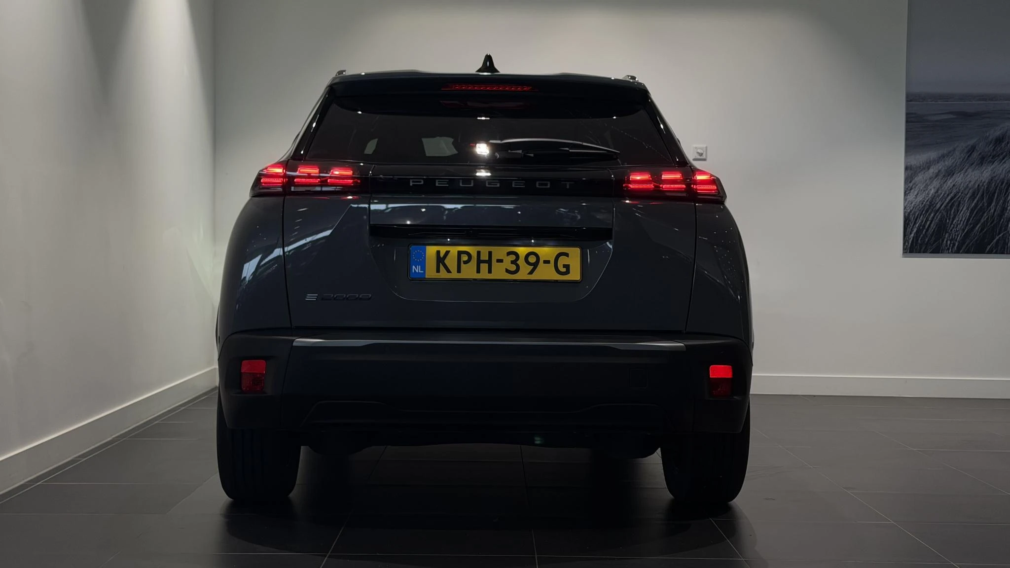 Peugeot-e-2008-image-15