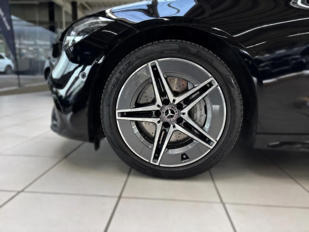 Mercedes-Benz-C-Klasse 300 d-image-5