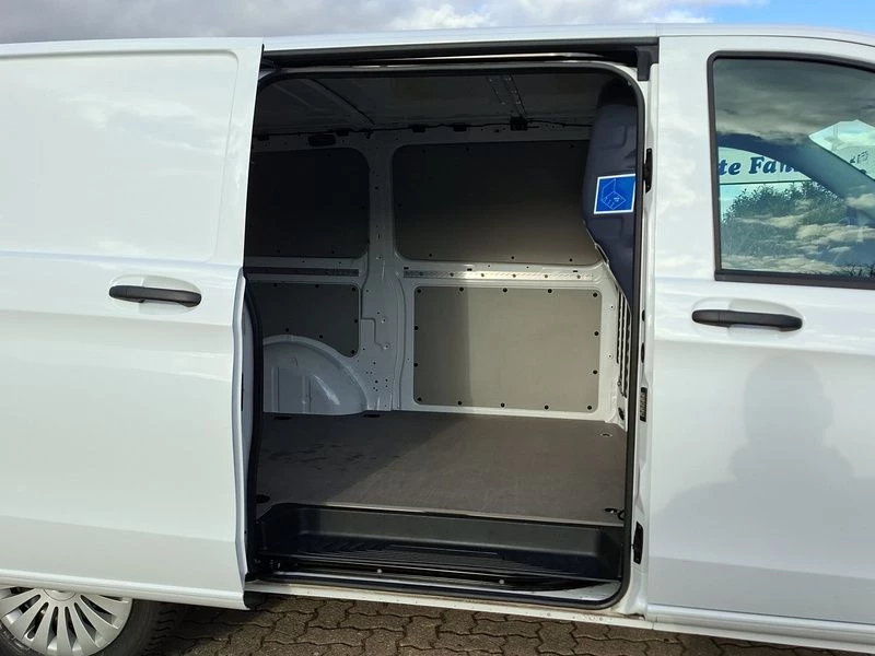 Mercedes-Benz Vito 116 NEUES MODELL AHK NAVI KAMERA TEMPOMAT