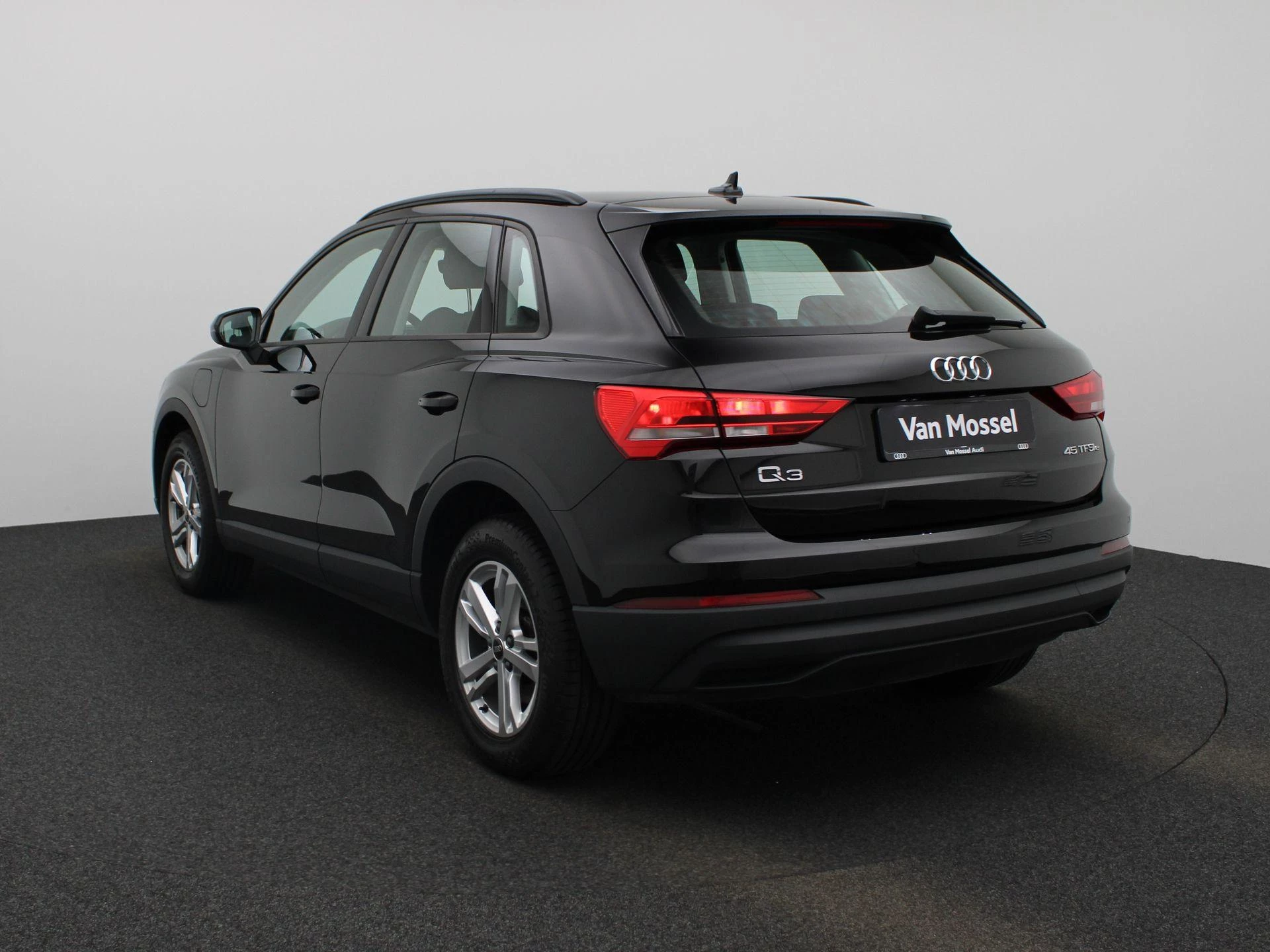 Audi-Q3-image-1