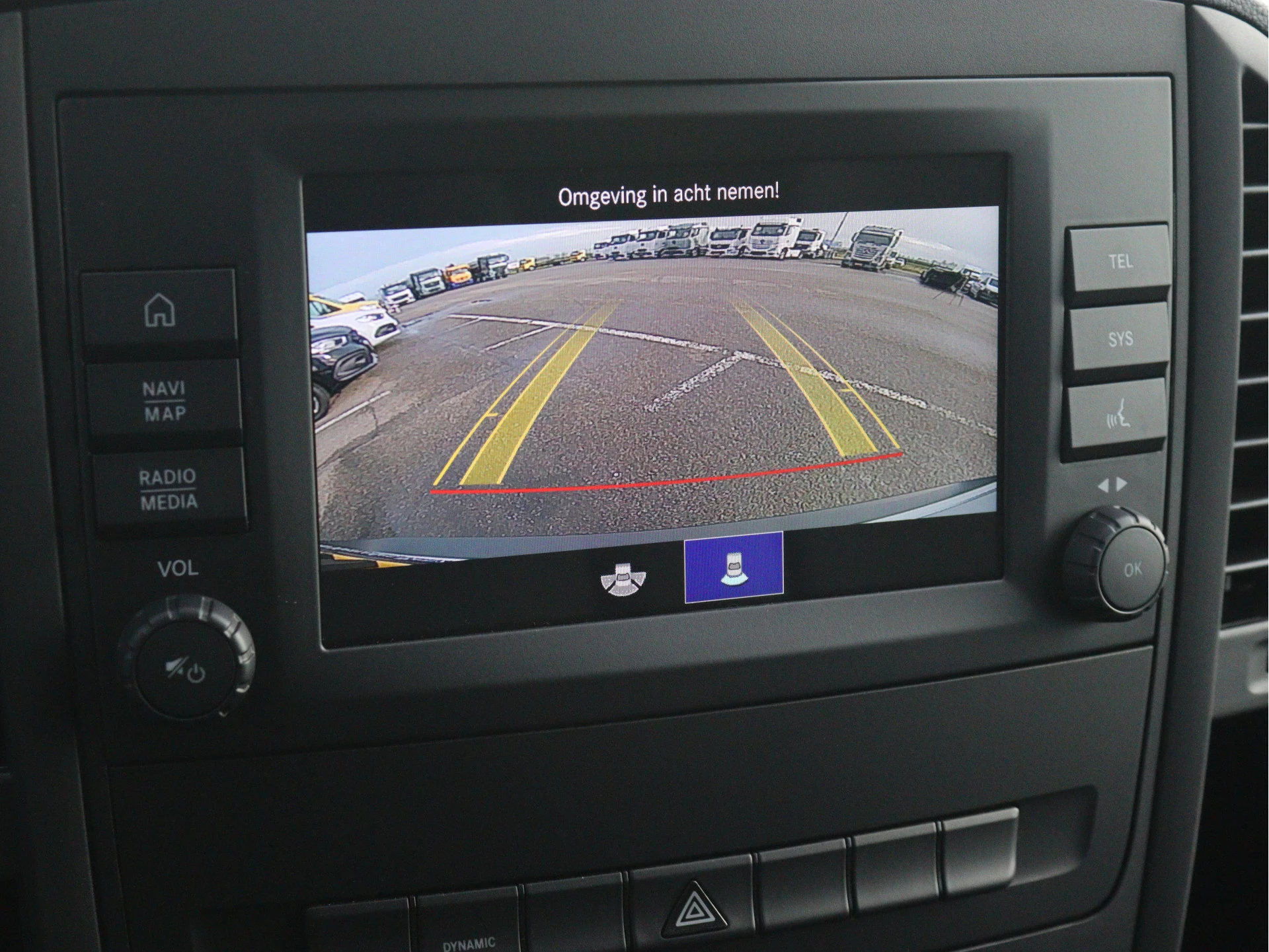 Mercedes-Benz-eVito-image-9