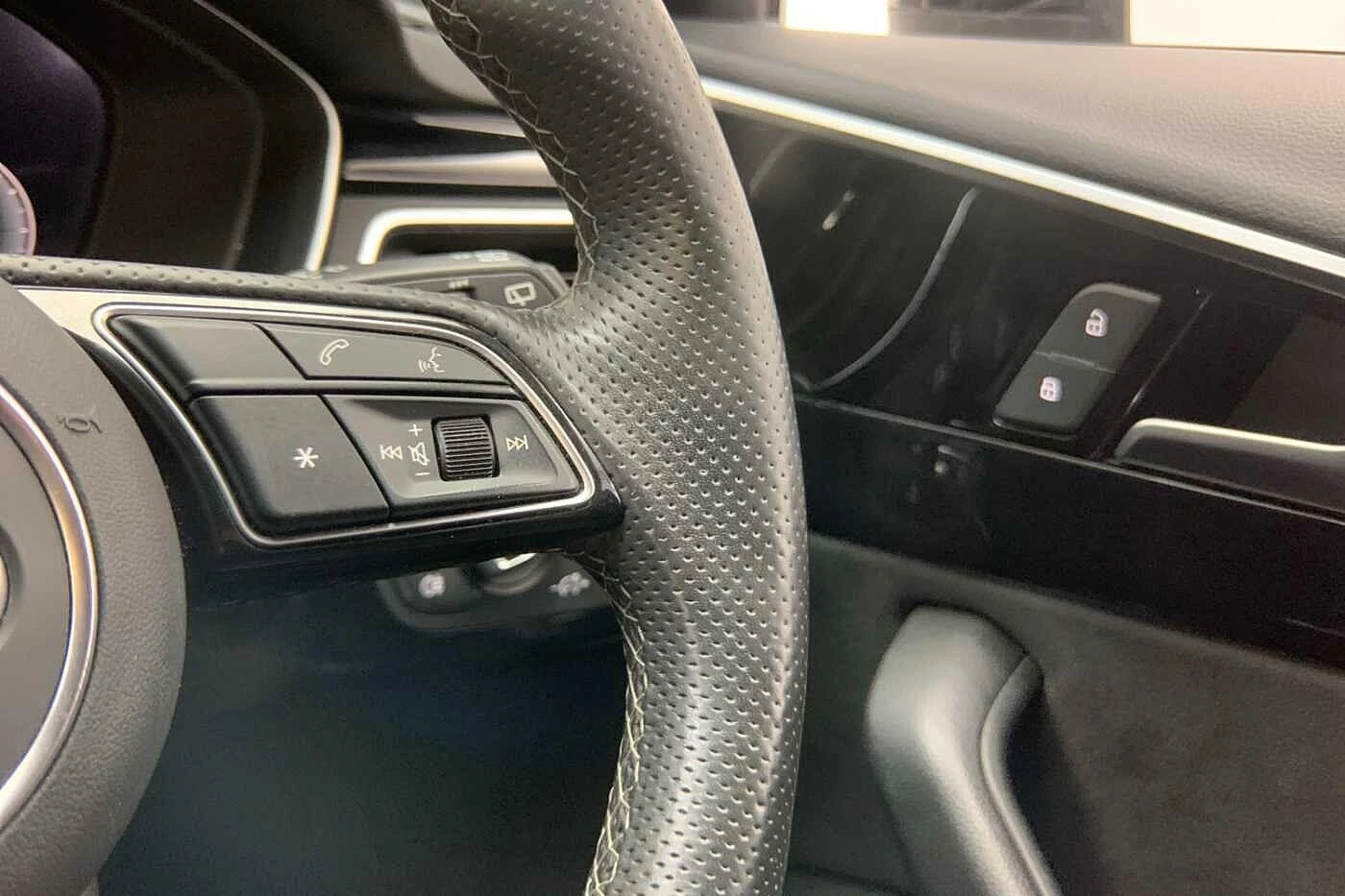 Audi-A4-image-25