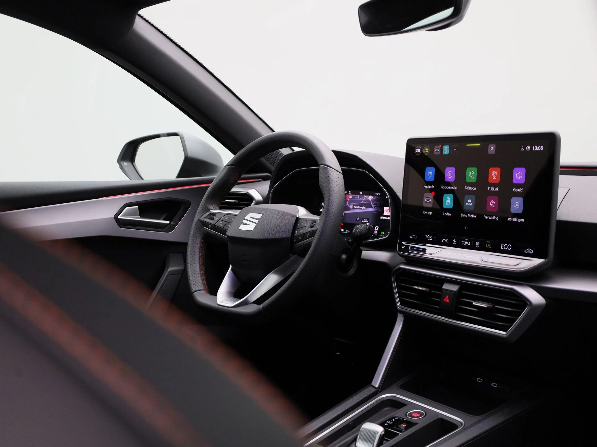 SEAT-Leon-image-40