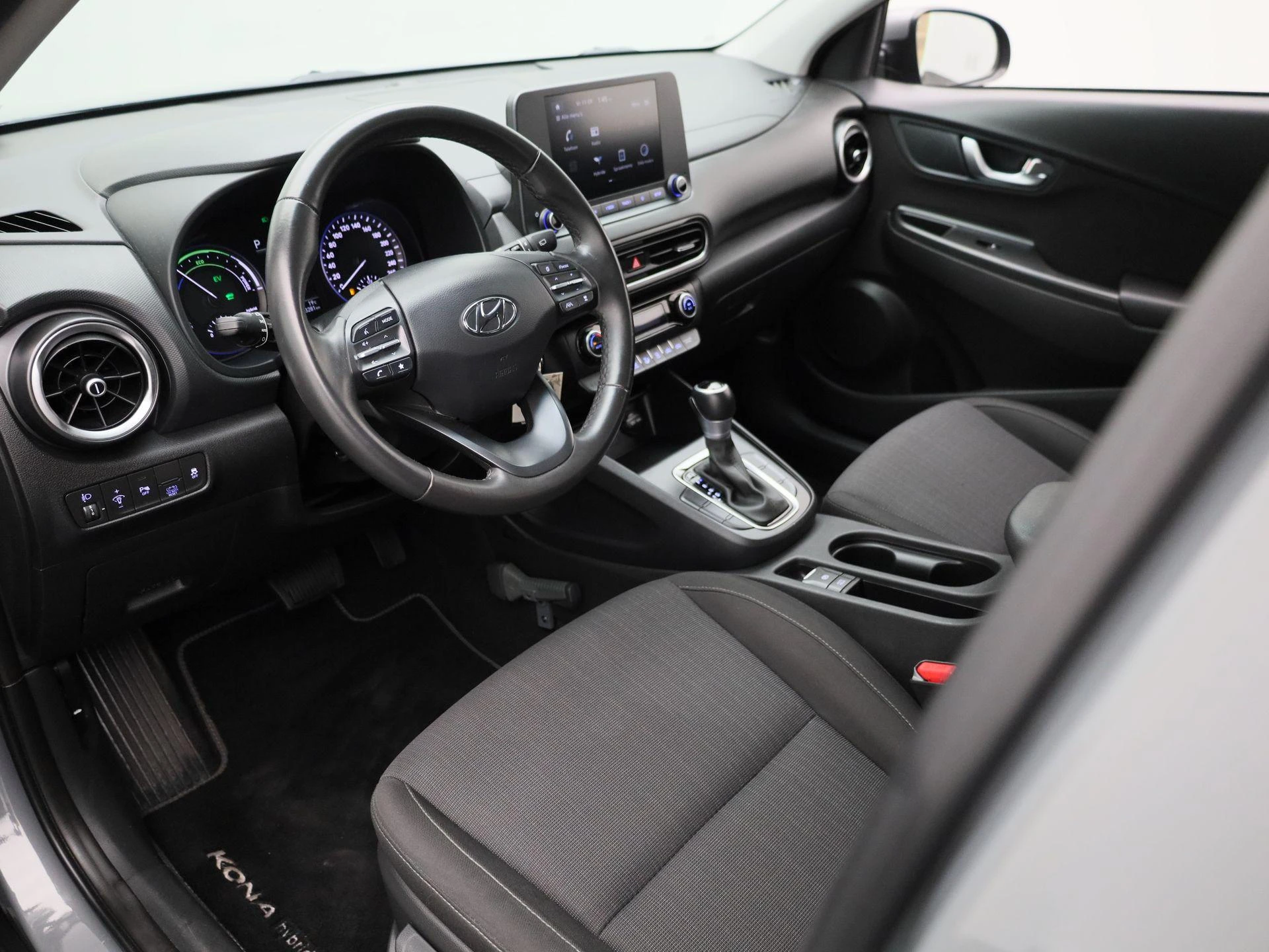 Hyundai-Kona-image-16