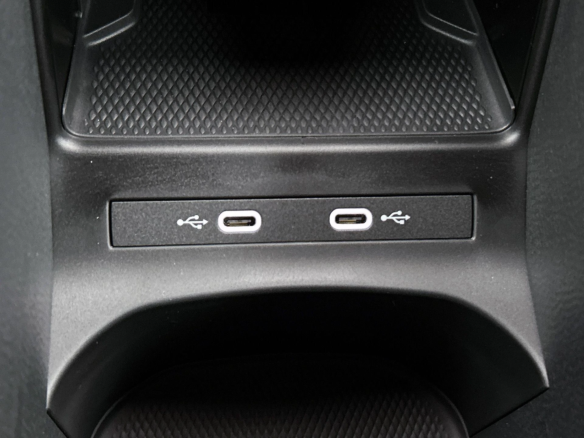 Volkswagen-ID.4-image-22