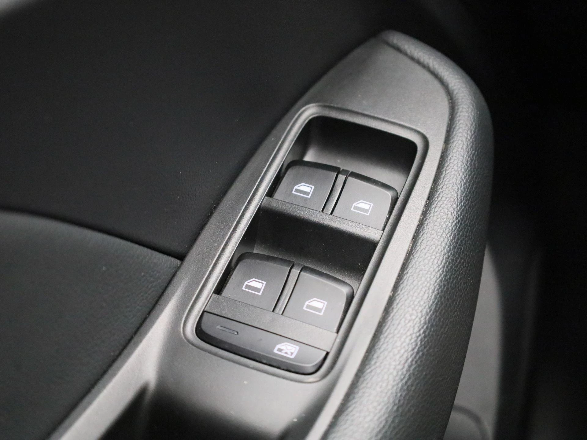 MG-ZS EV-image-29