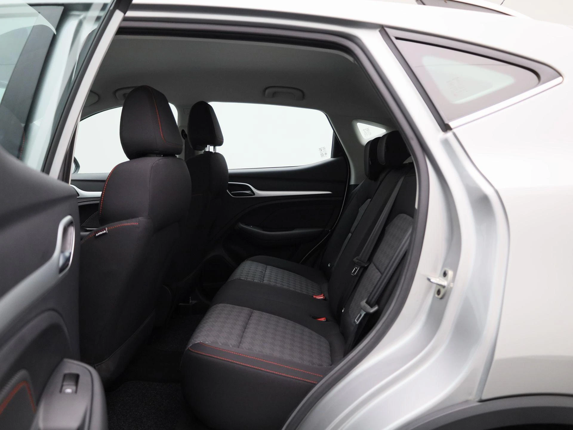 MG-ZS EV-image-9