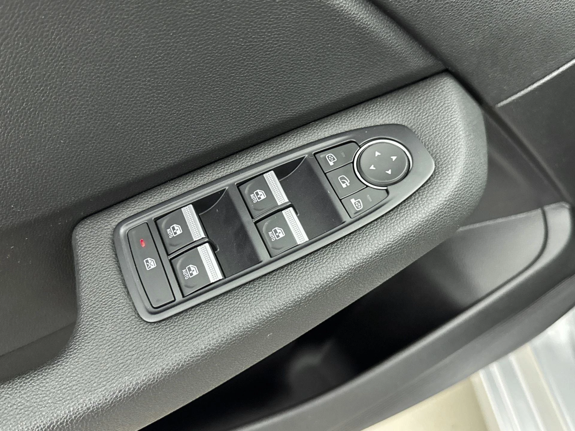 Renault-Clio-image-12