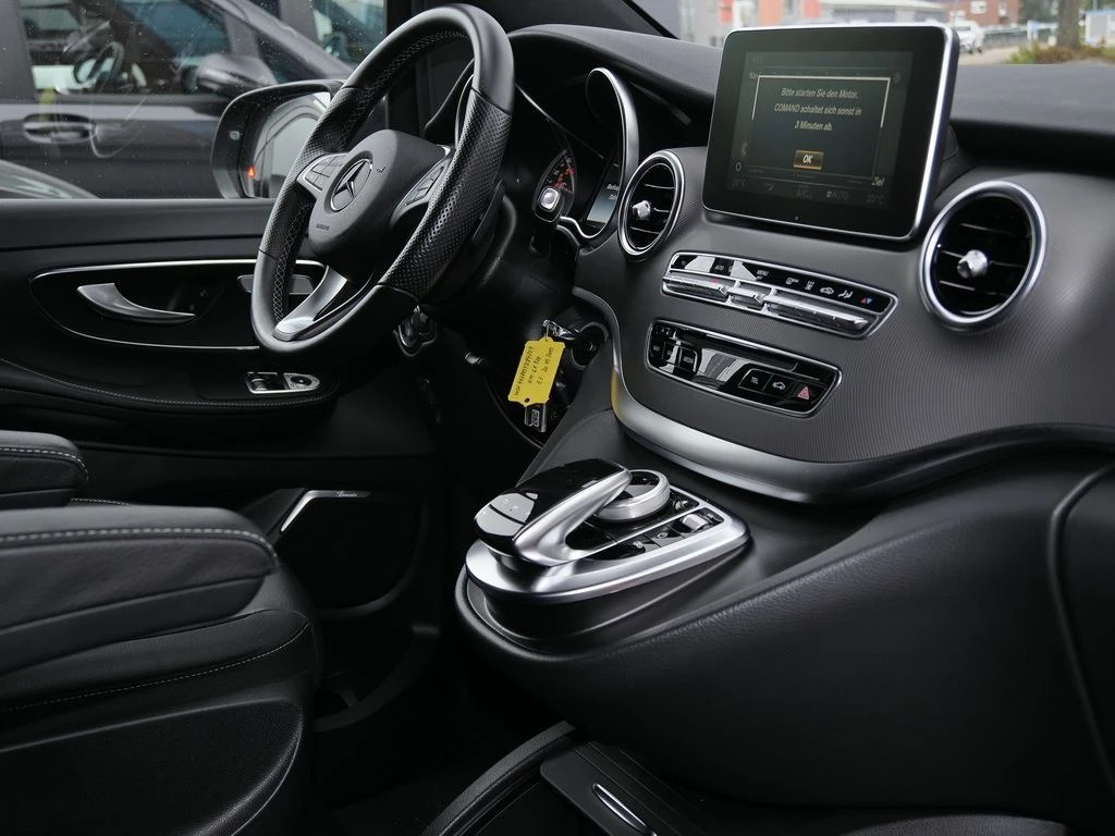 Mercedes-Benz-V-Klasse 250-image-7