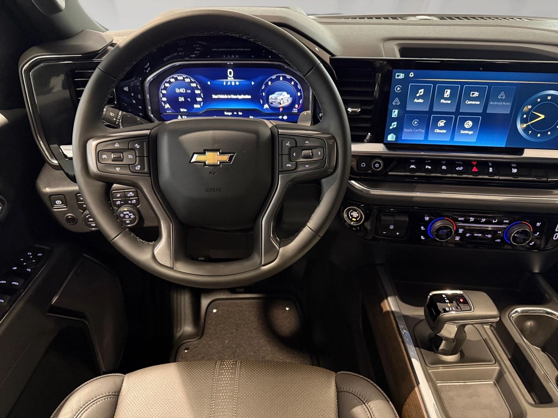 Chevrolet-Silverado-image-5