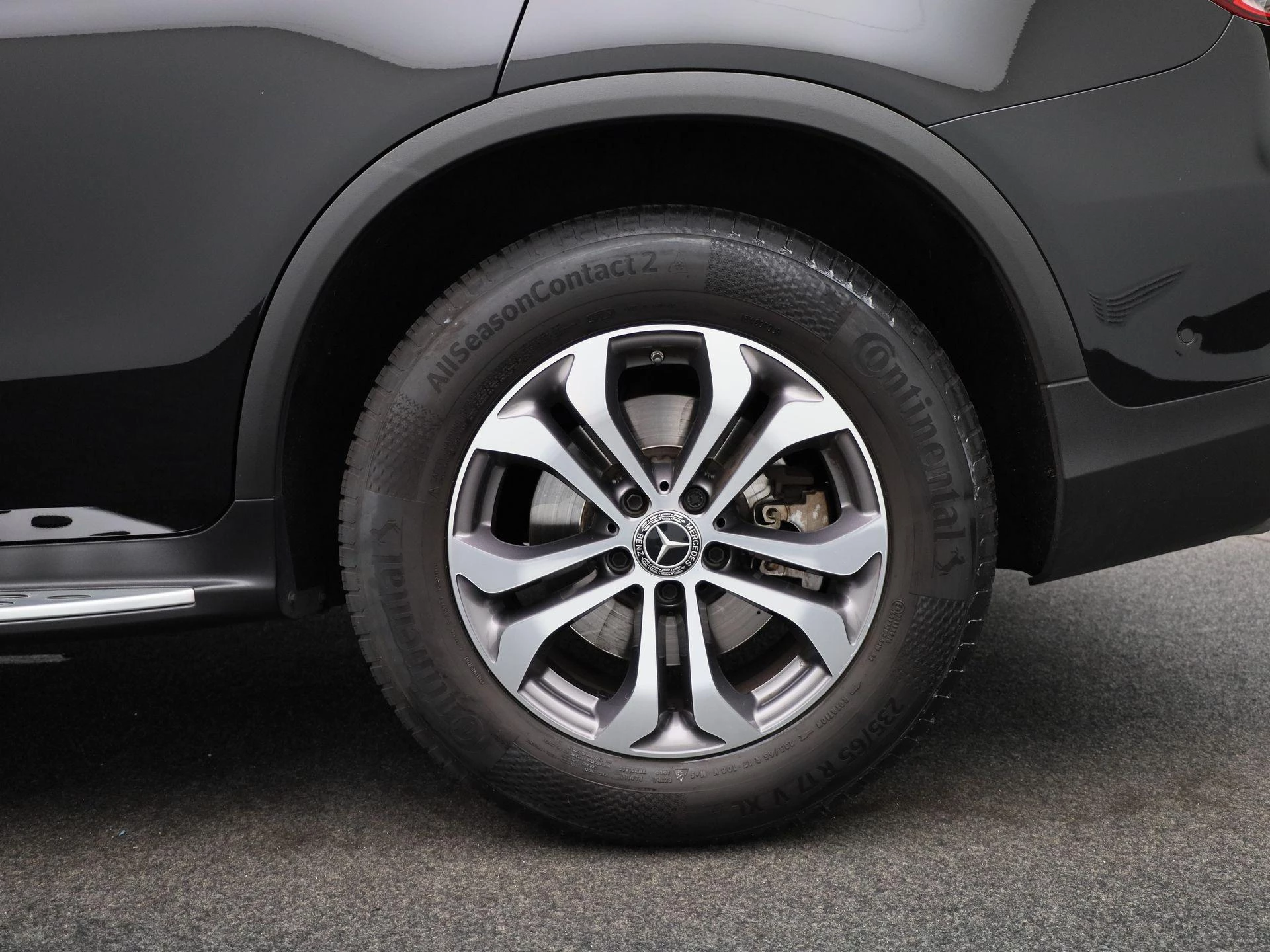 Mercedes-Benz-GLC-image-12