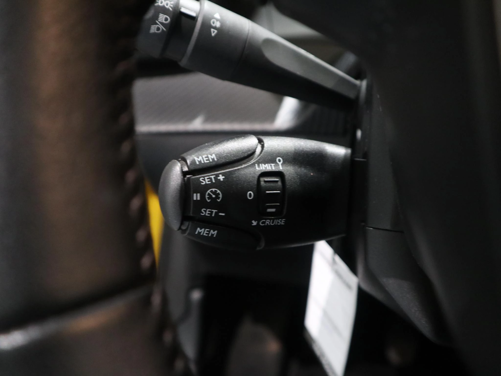 Peugeot-208-image-14