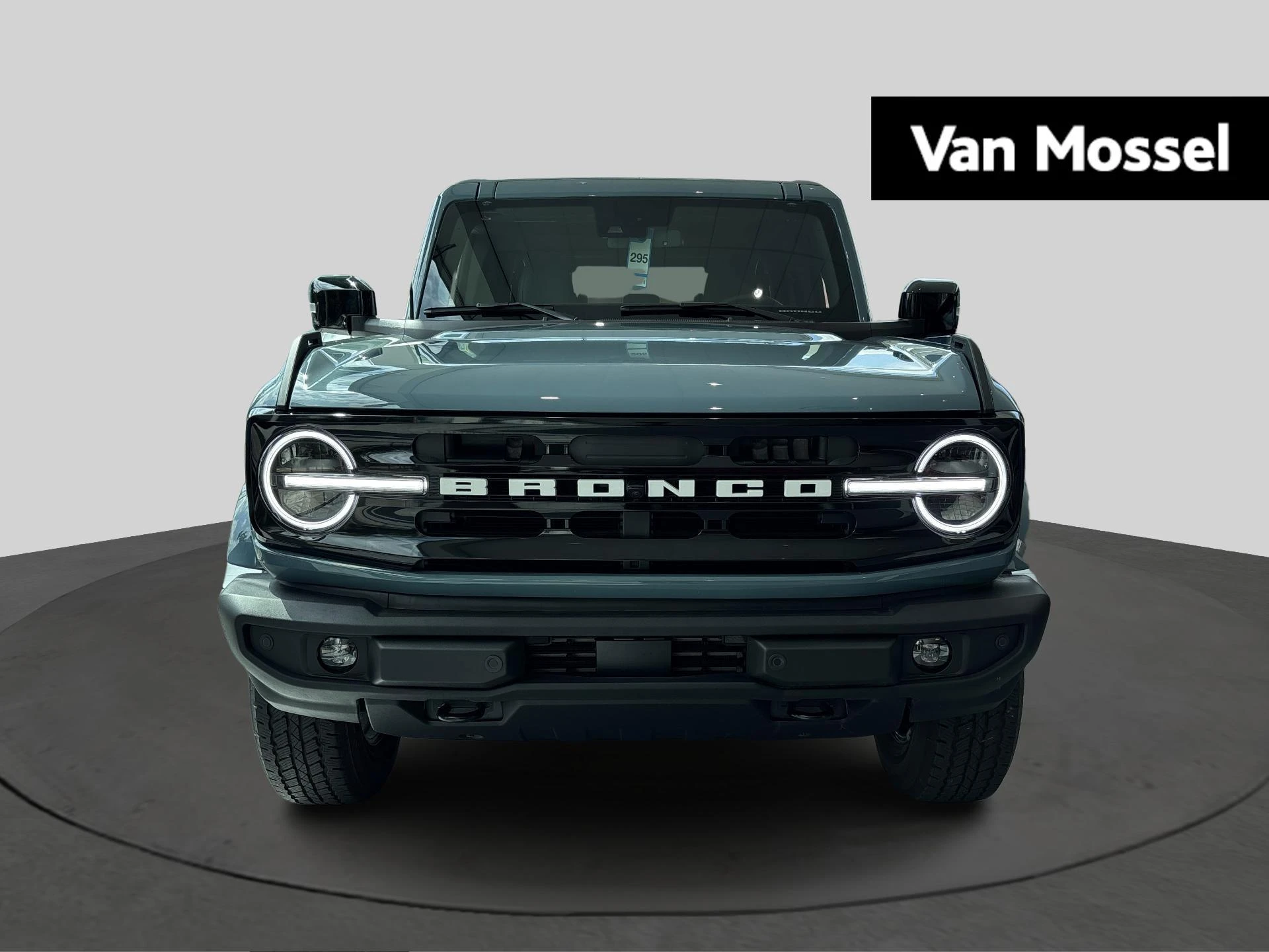 Ford-Bronco-image-1