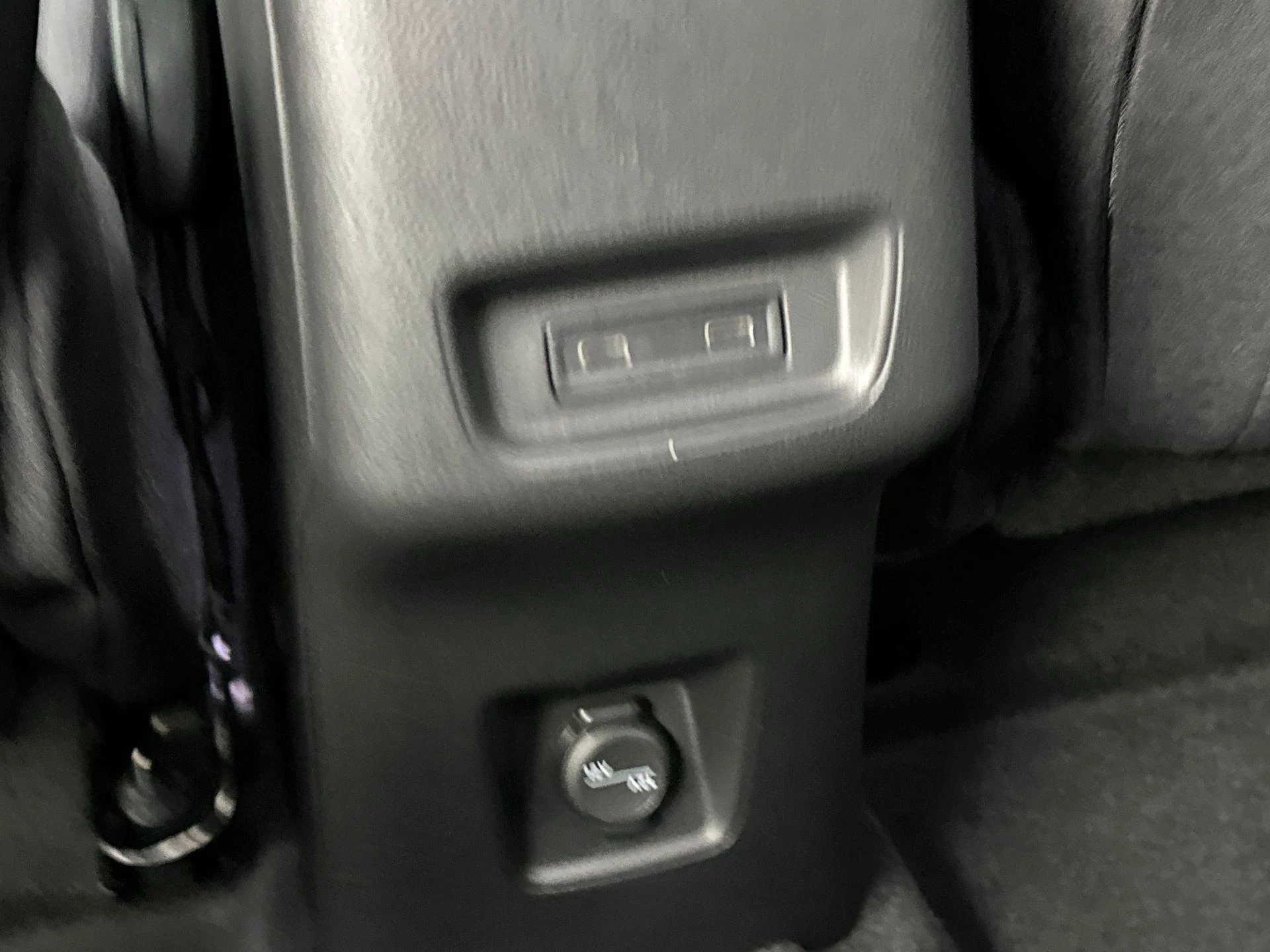 Opel-Frontera-image-24