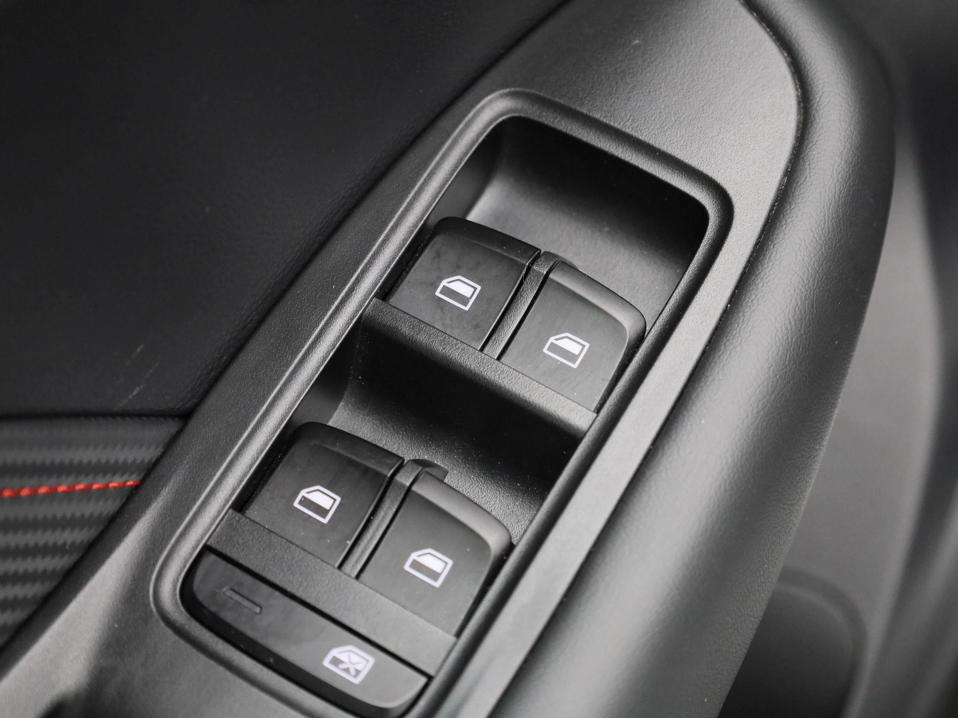 MG-ZS EV-image-31