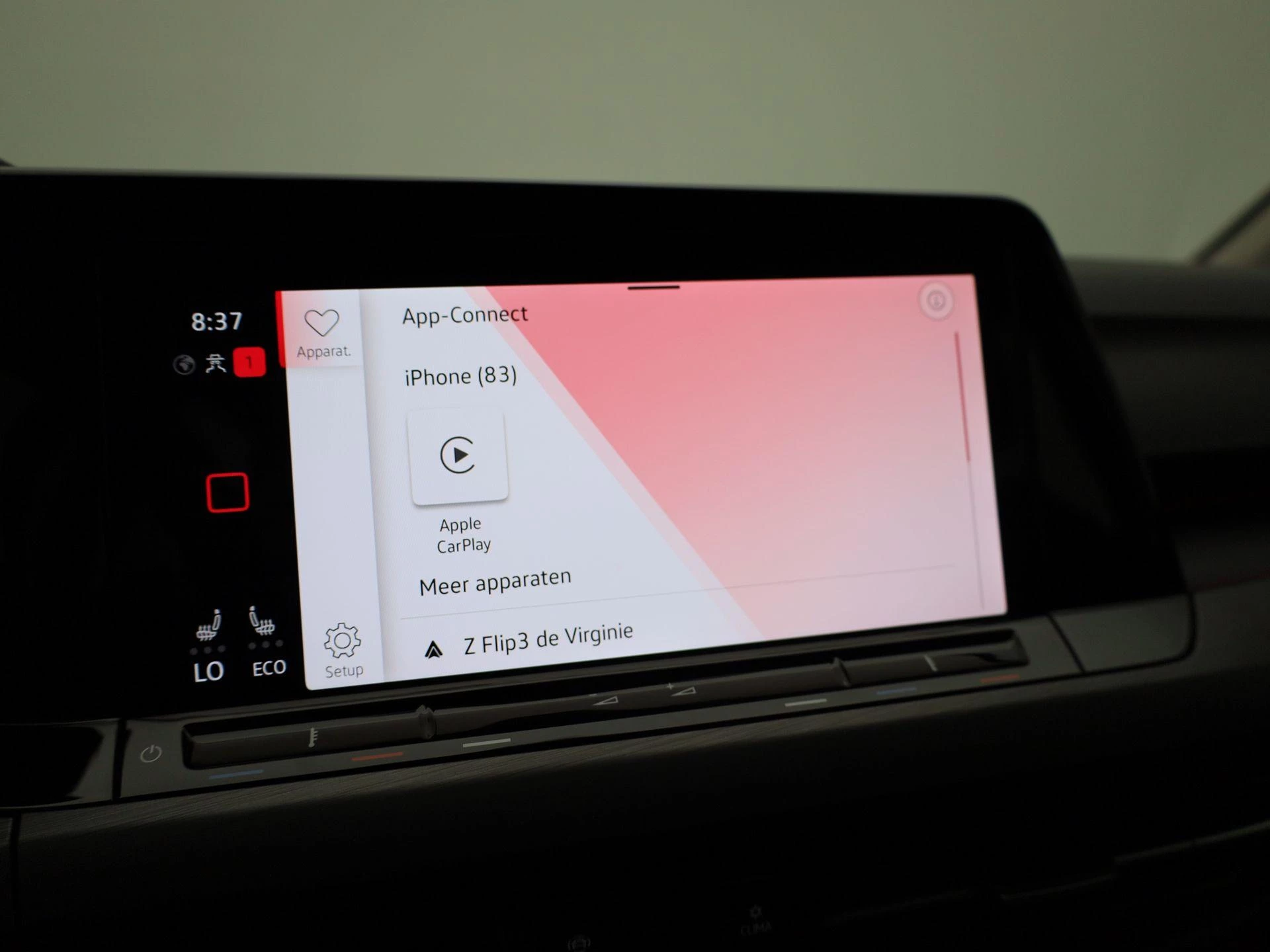 Volkswagen-Golf-image-19