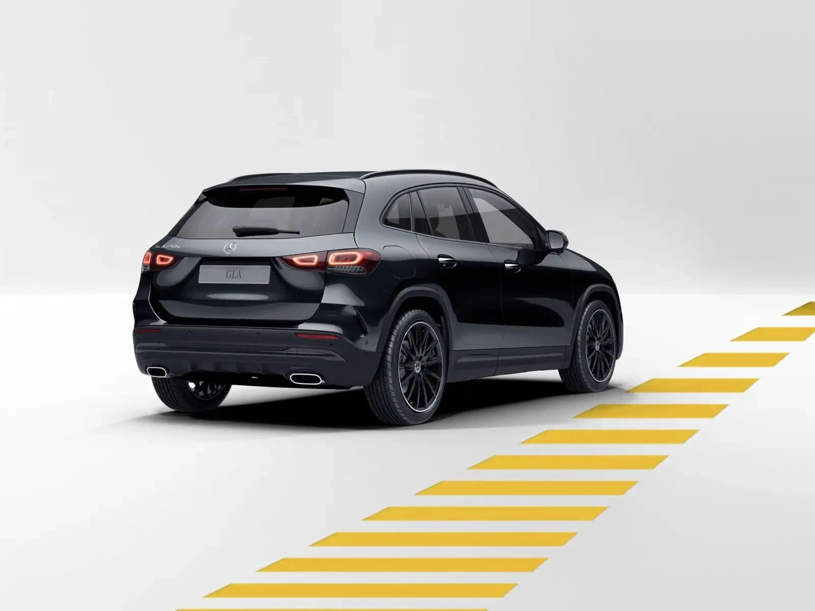 Mercedes-Benz-GLA 250 e-image-6