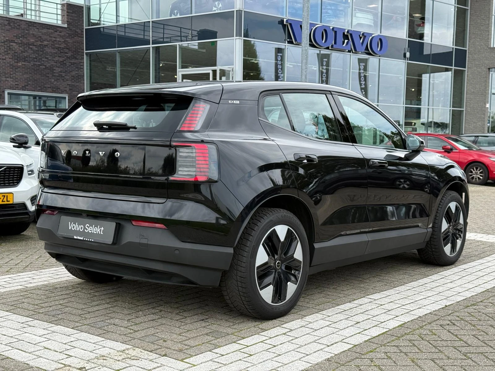 Volvo-EX30-image-10