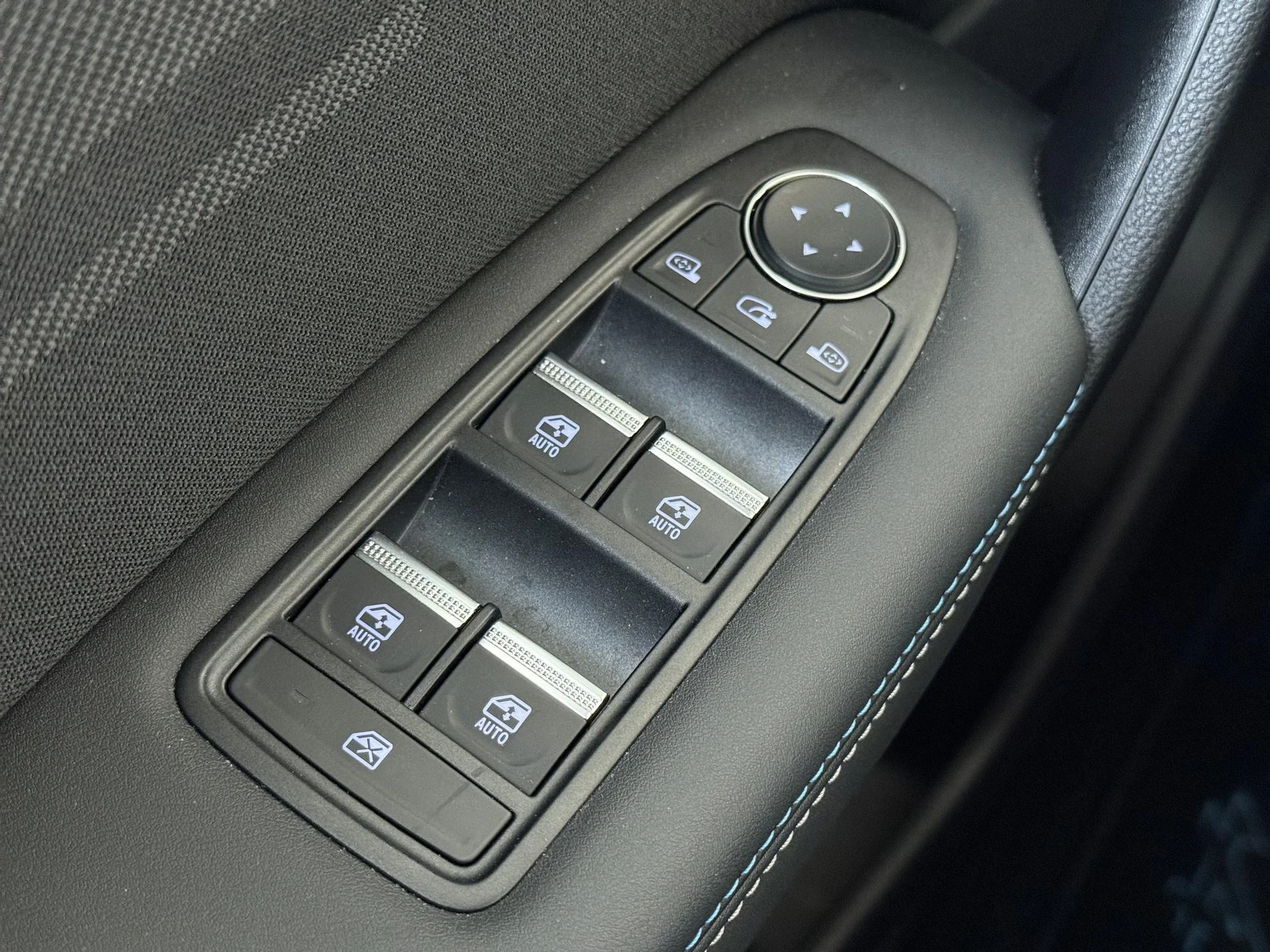 Renault-Captur-image-26