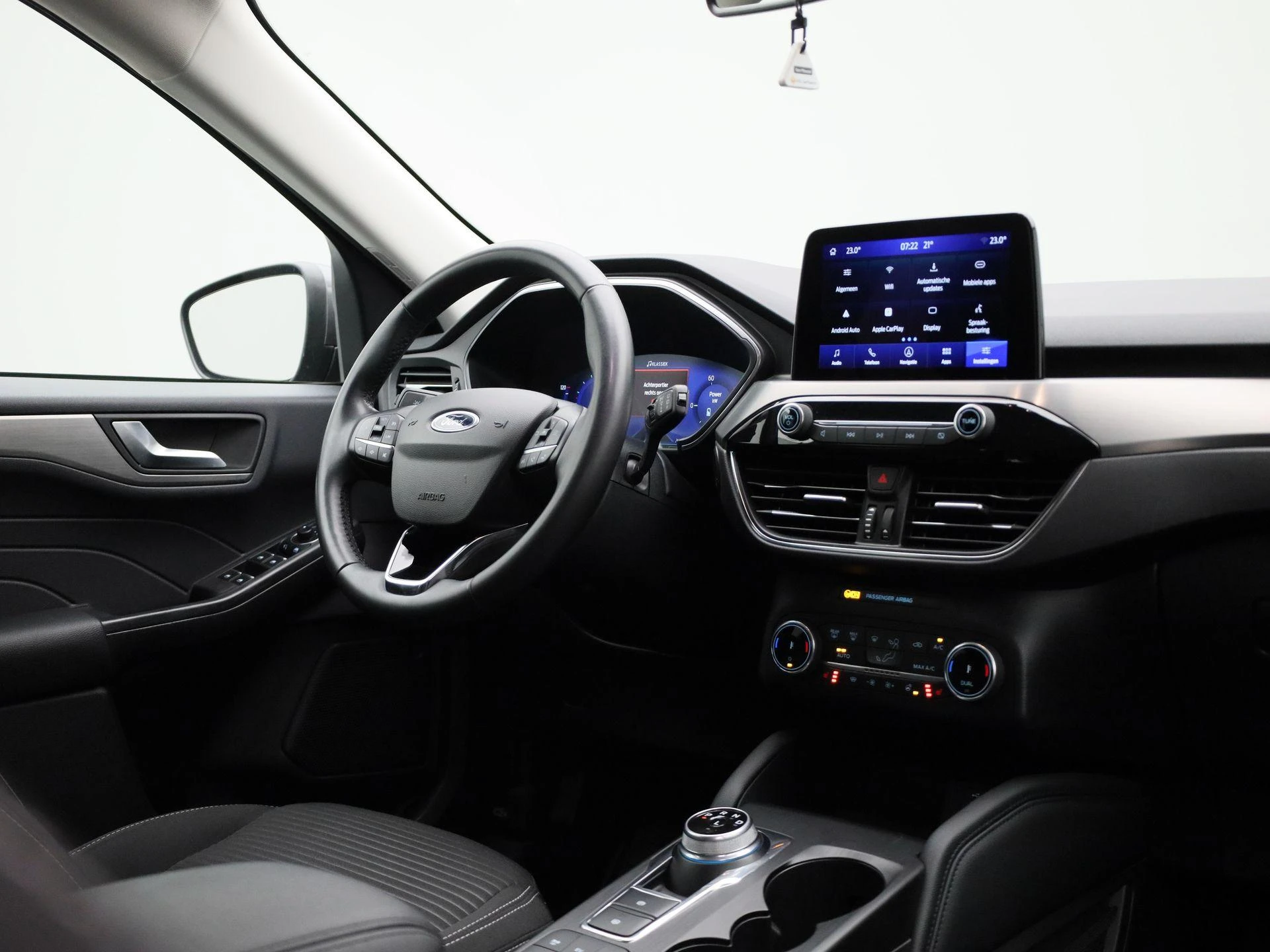 Ford-Kuga-image-36