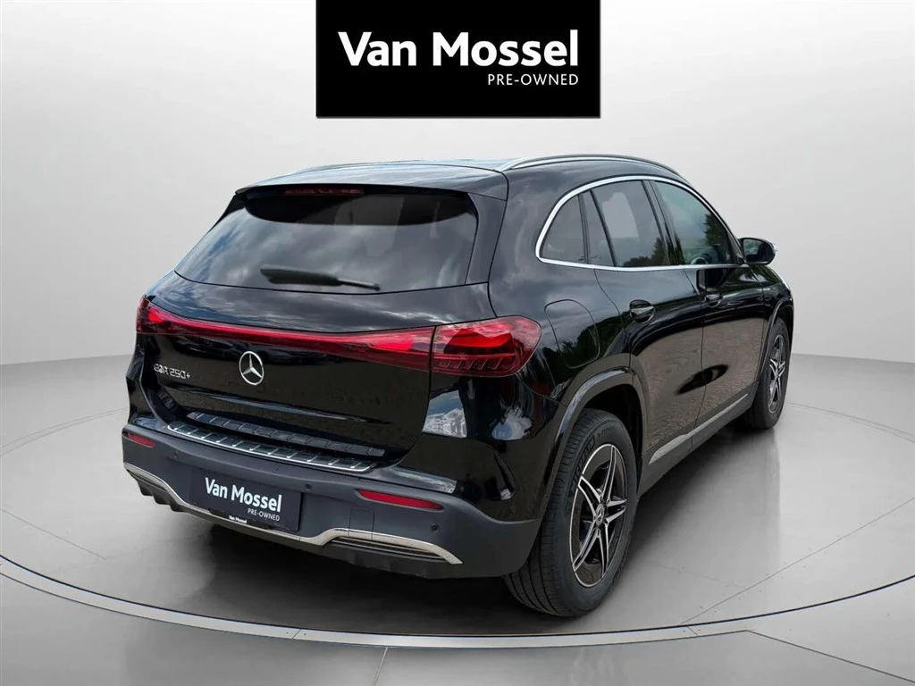 Mercedes-Benz-EQA-image-4