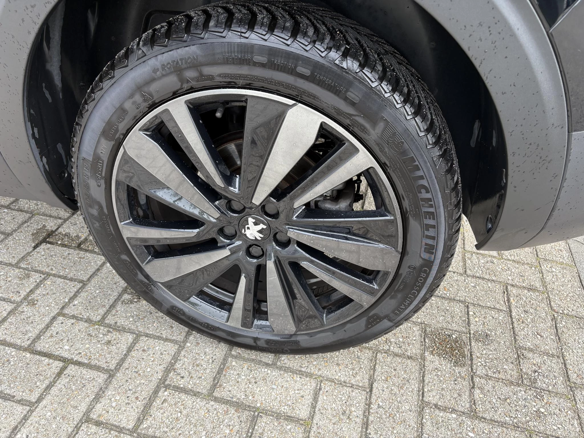 Peugeot-5008-image-28