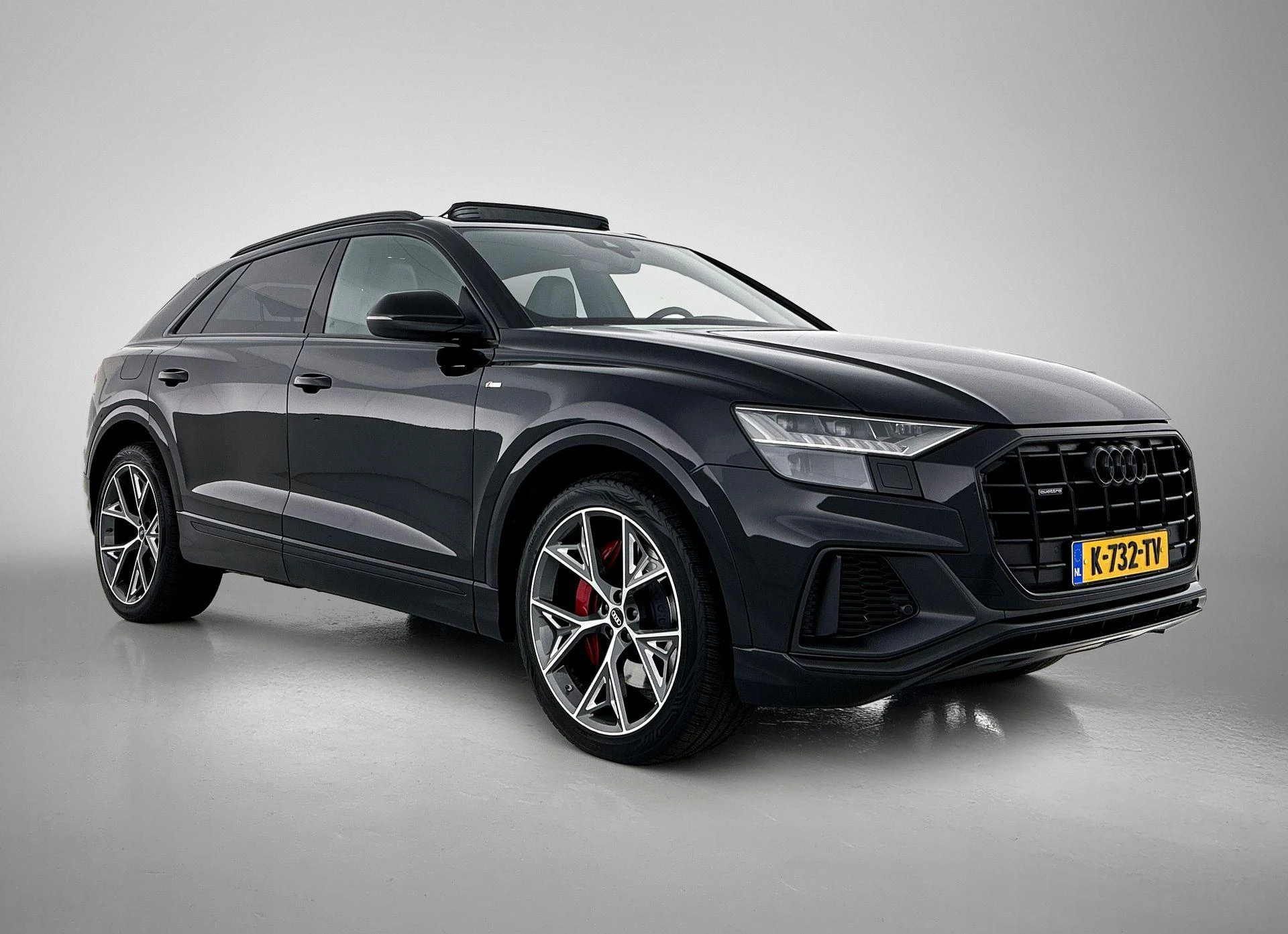 Audi Q8 60 TFSI e quattro Competition 462 PK