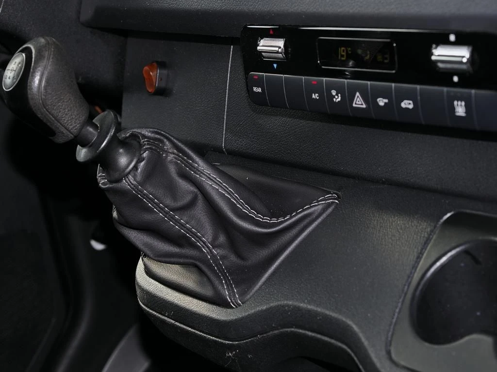Mercedes-Benz-Sprinter 317-image-10