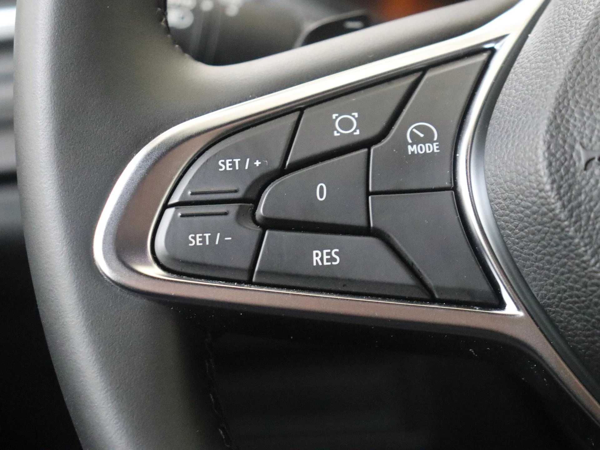 Renault-Captur-image-16