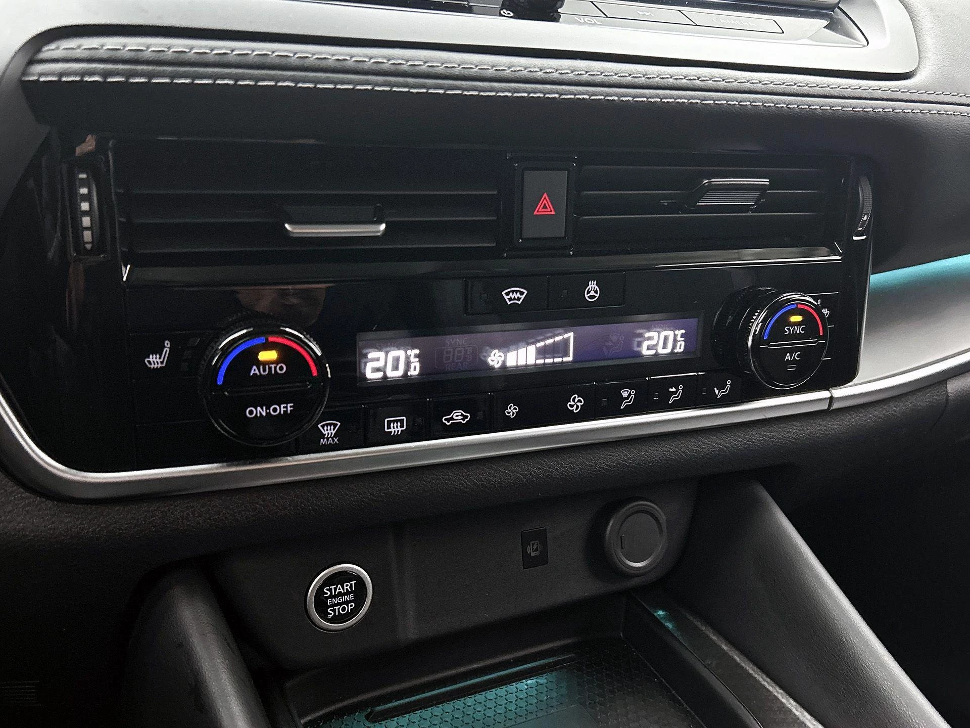 Nissan-QASHQAI-image-17