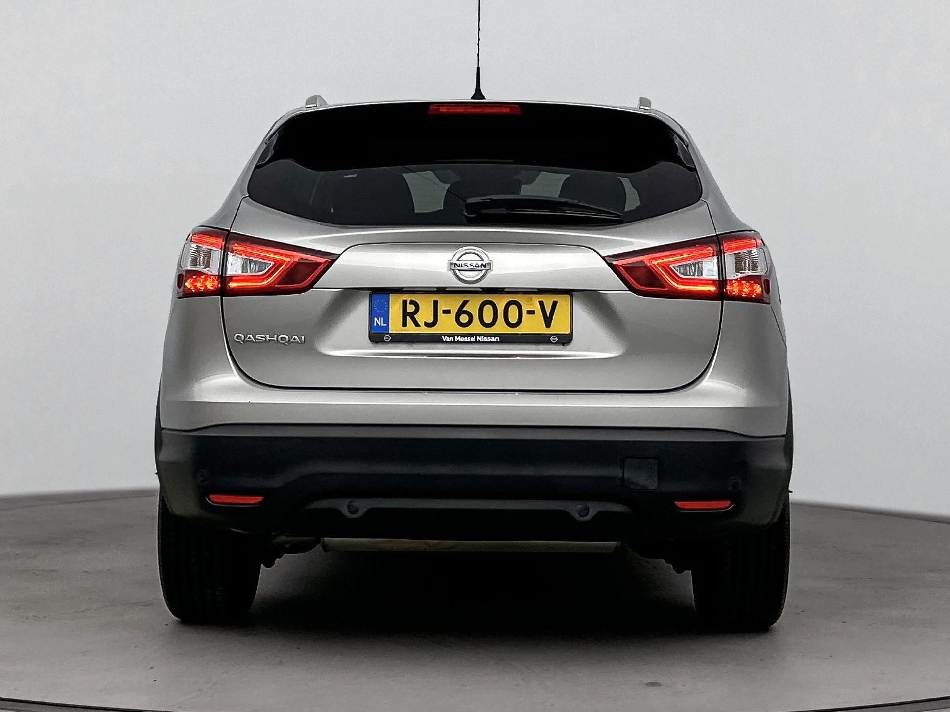 Nissan-QASHQAI-image-2