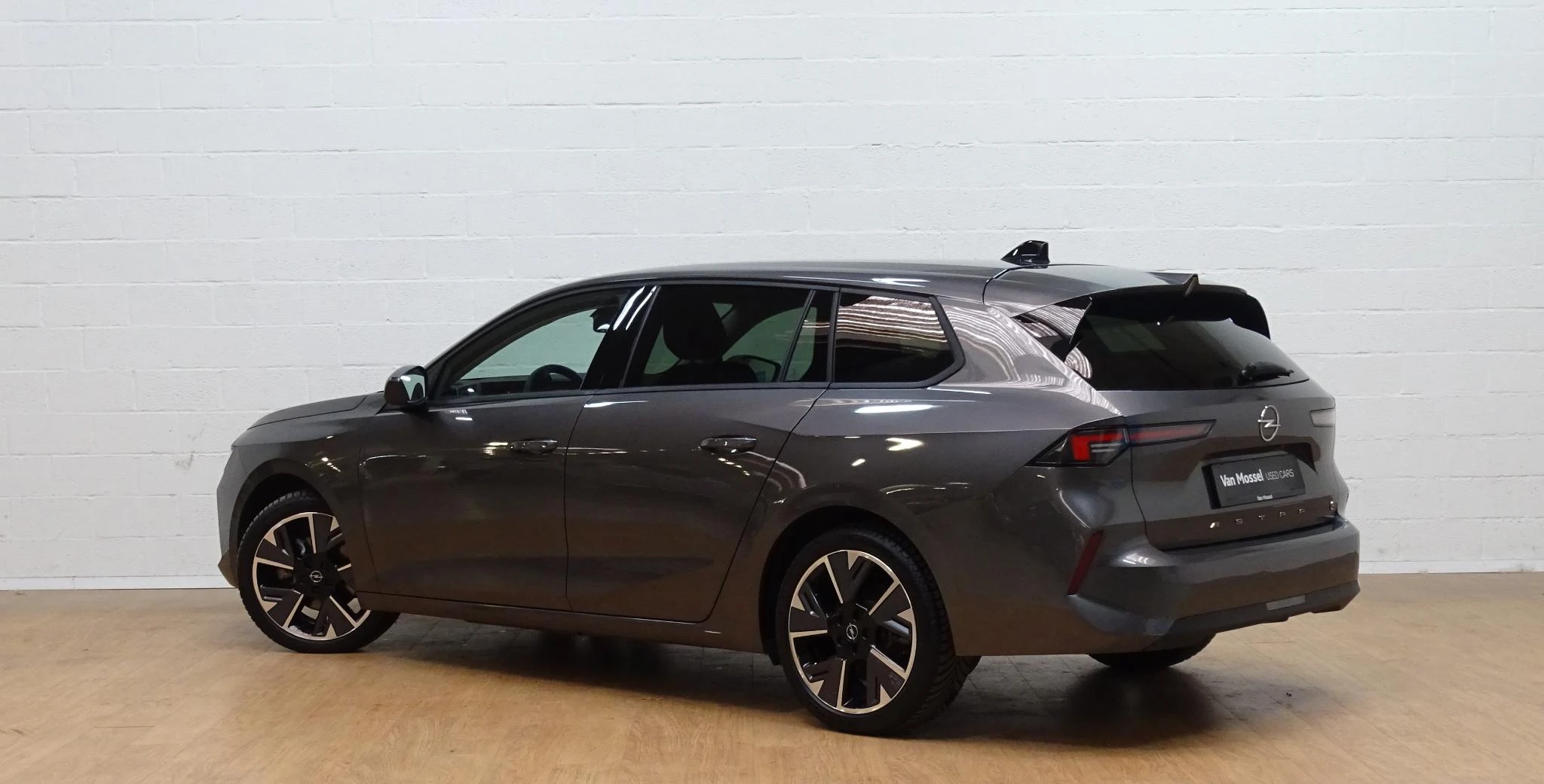 Opel-Astra-image-3