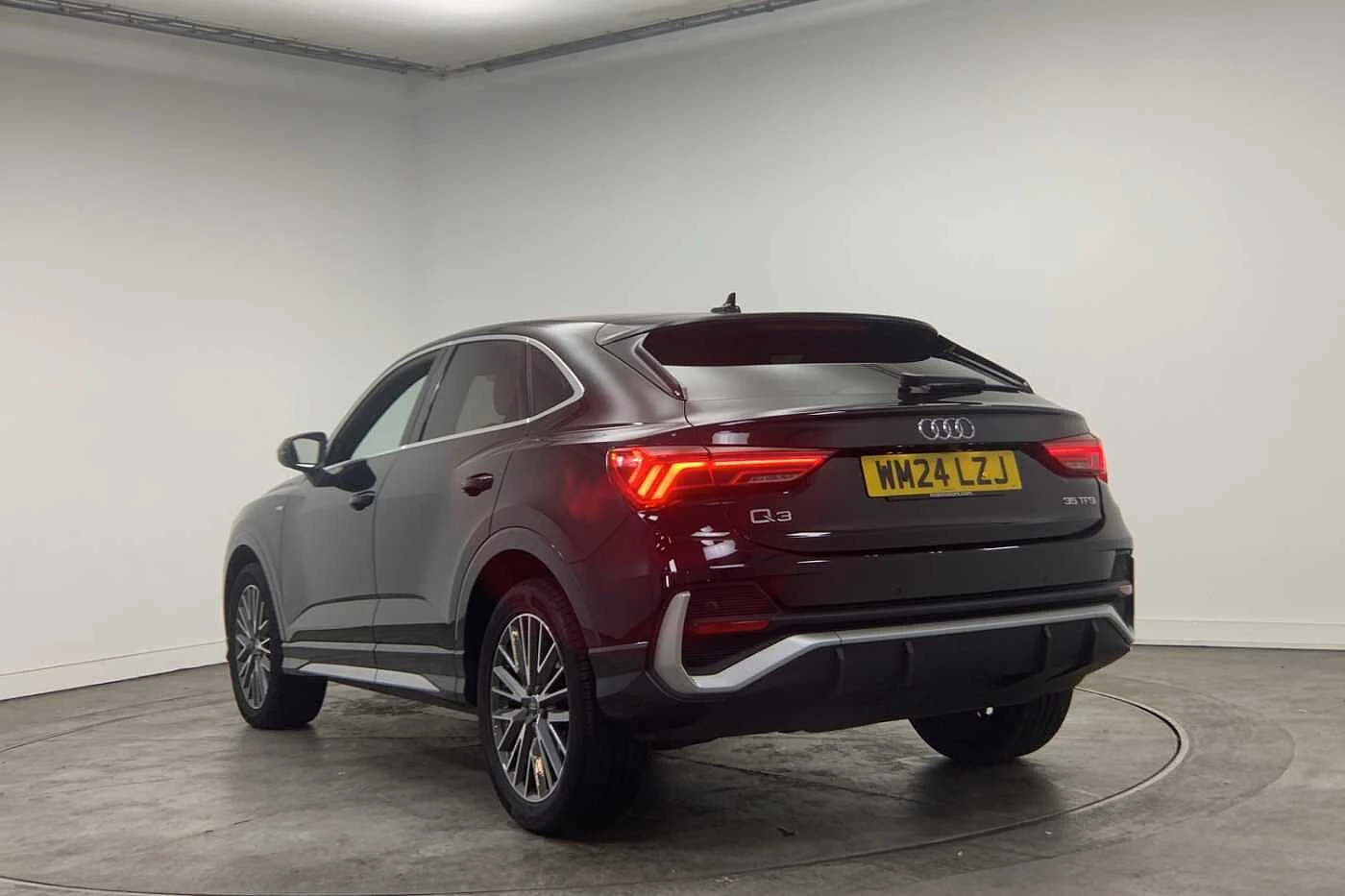 Audi-Q3-image-2