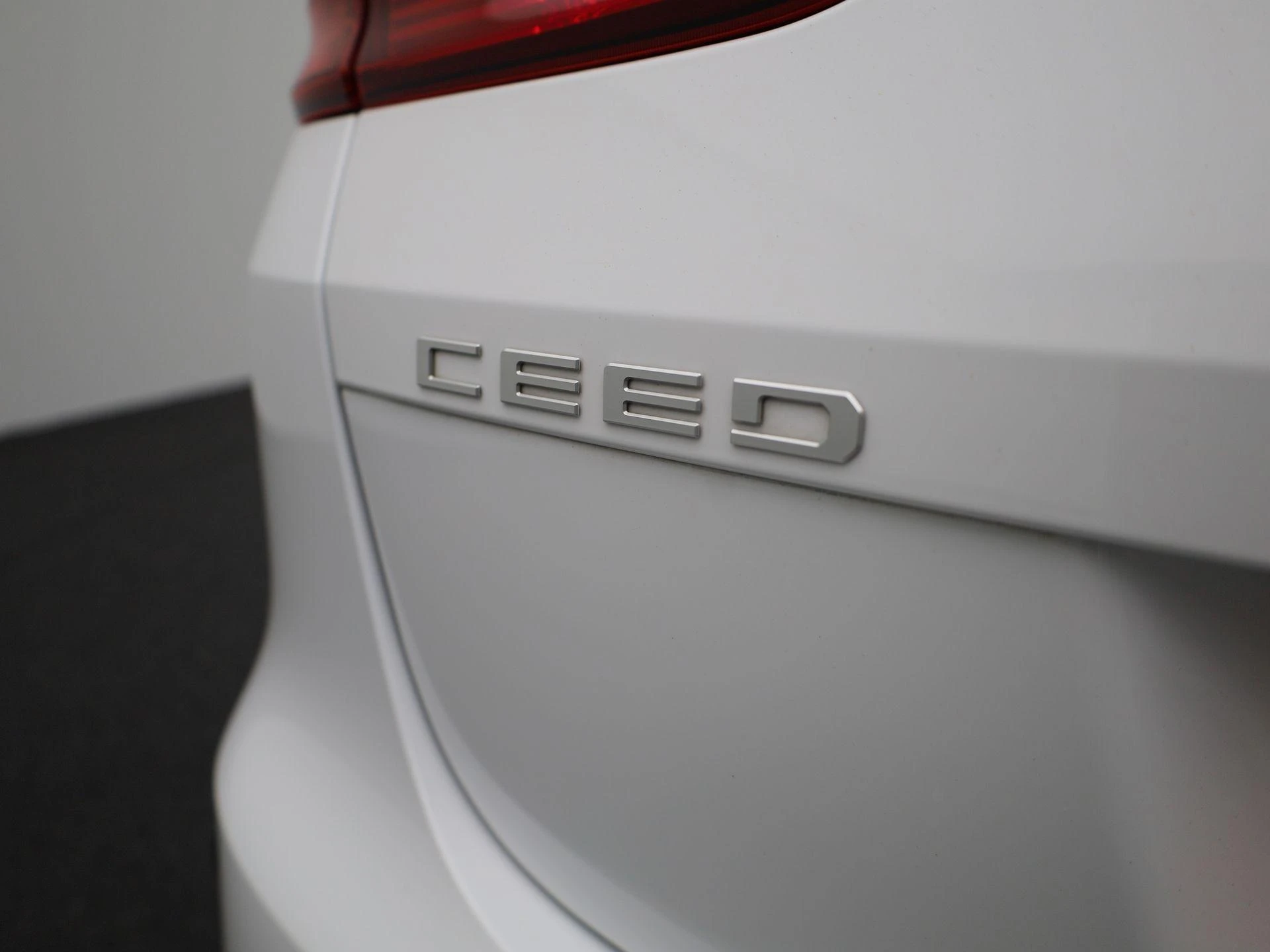 Kia-Ceed Sportswagon-image-30