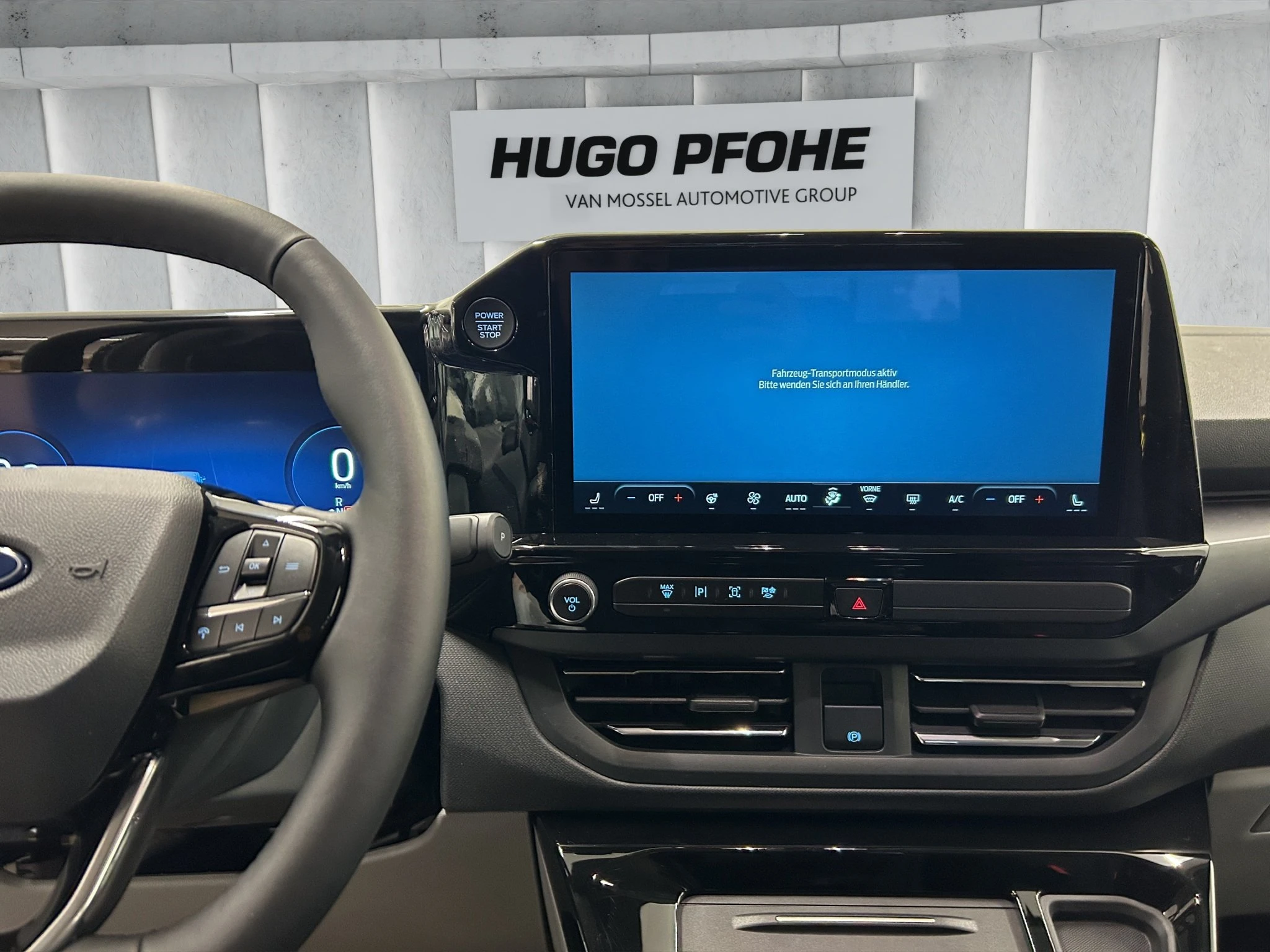 Ford-Tourneo Custom-image-3