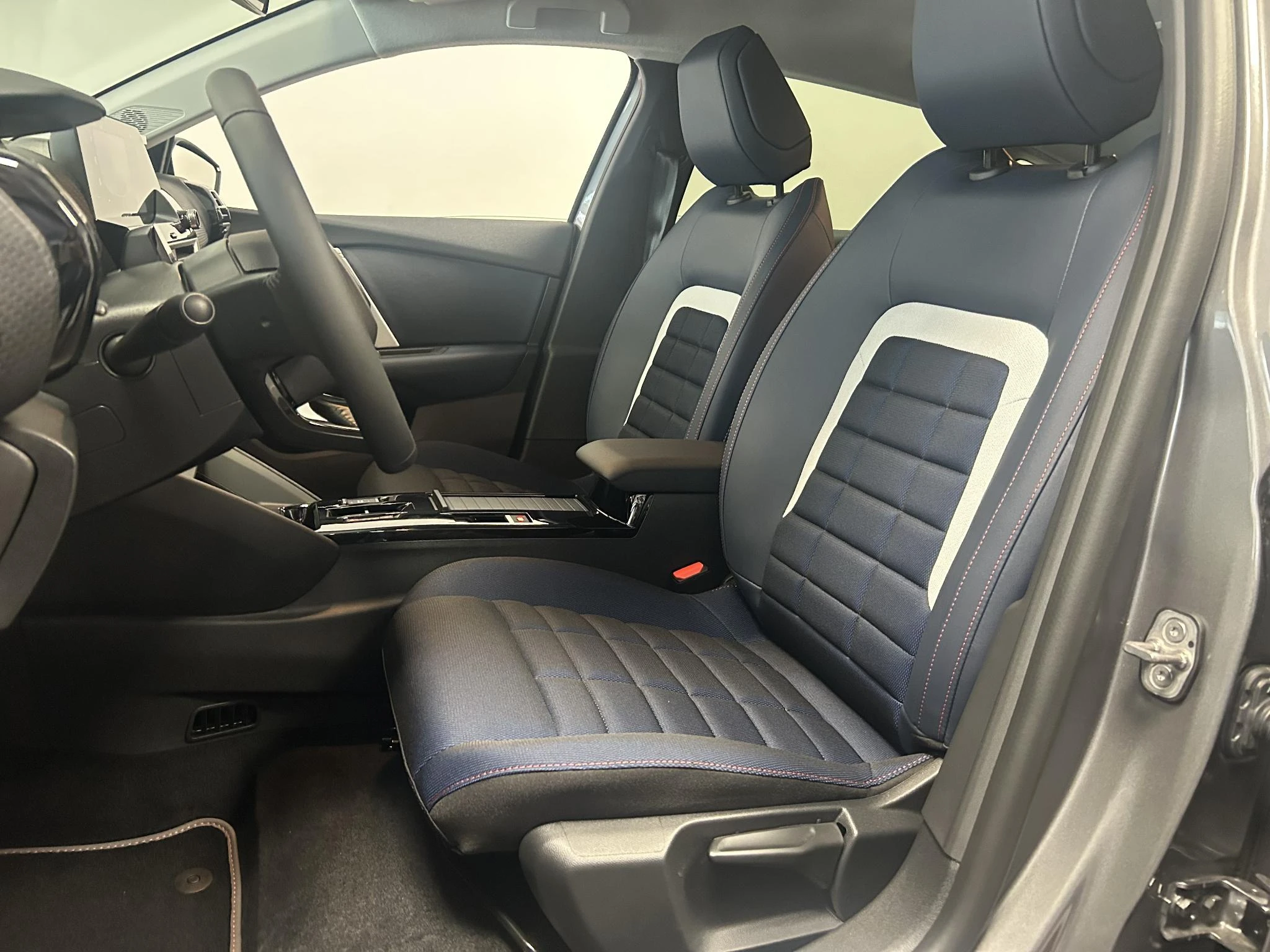 Citroën-ë-C4-image-16