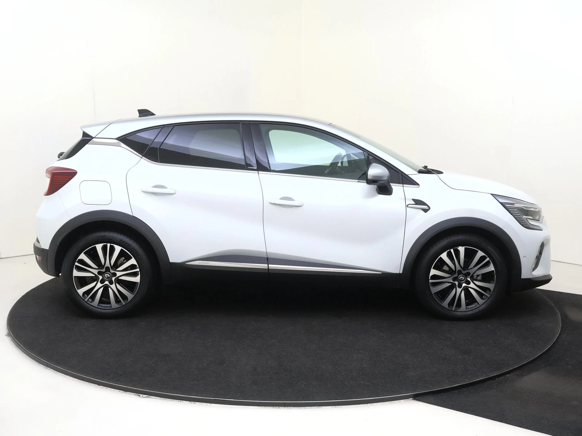 Renault-Captur-image-5