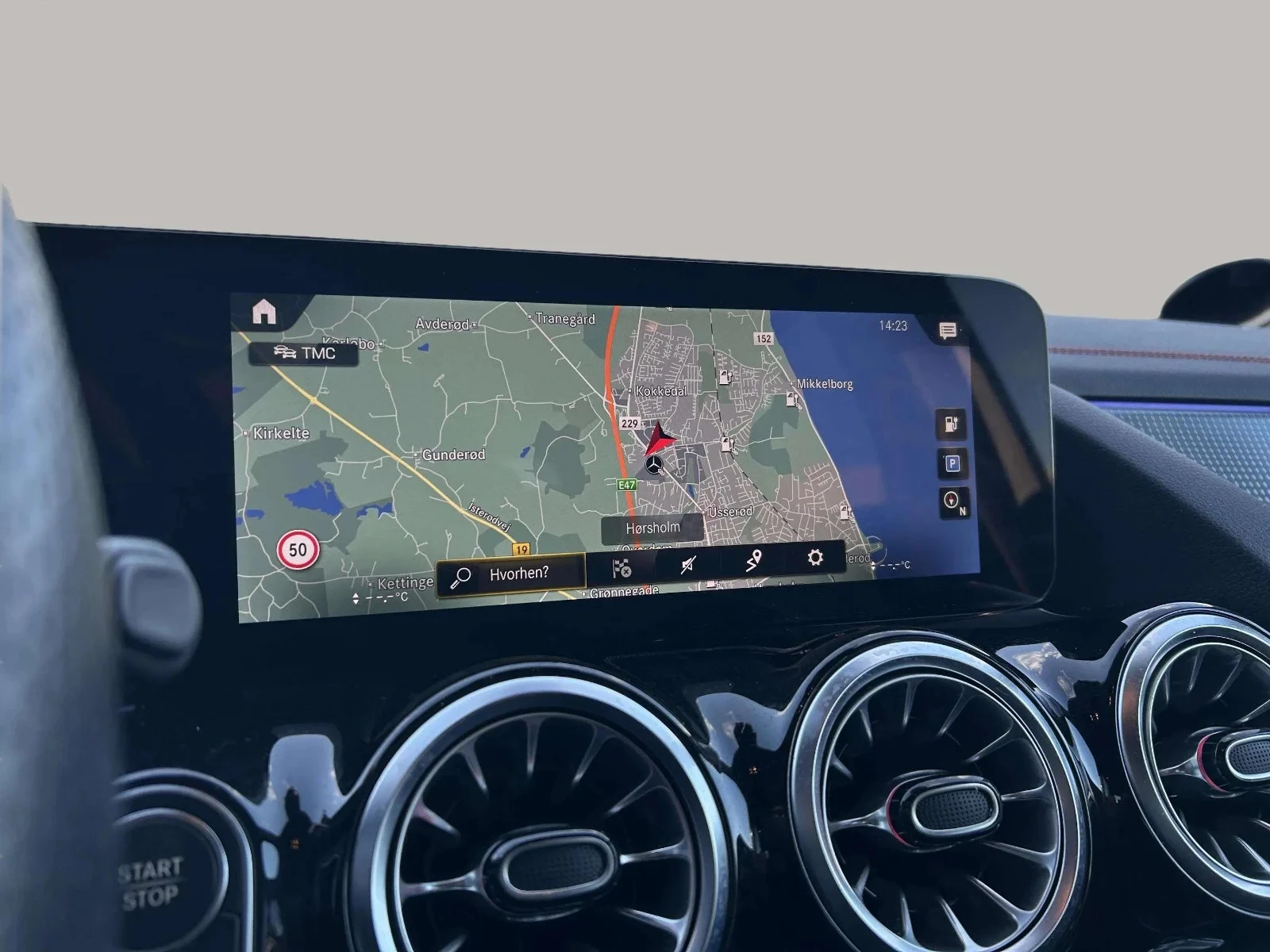 Mercedes-Benz-EQA-image-16