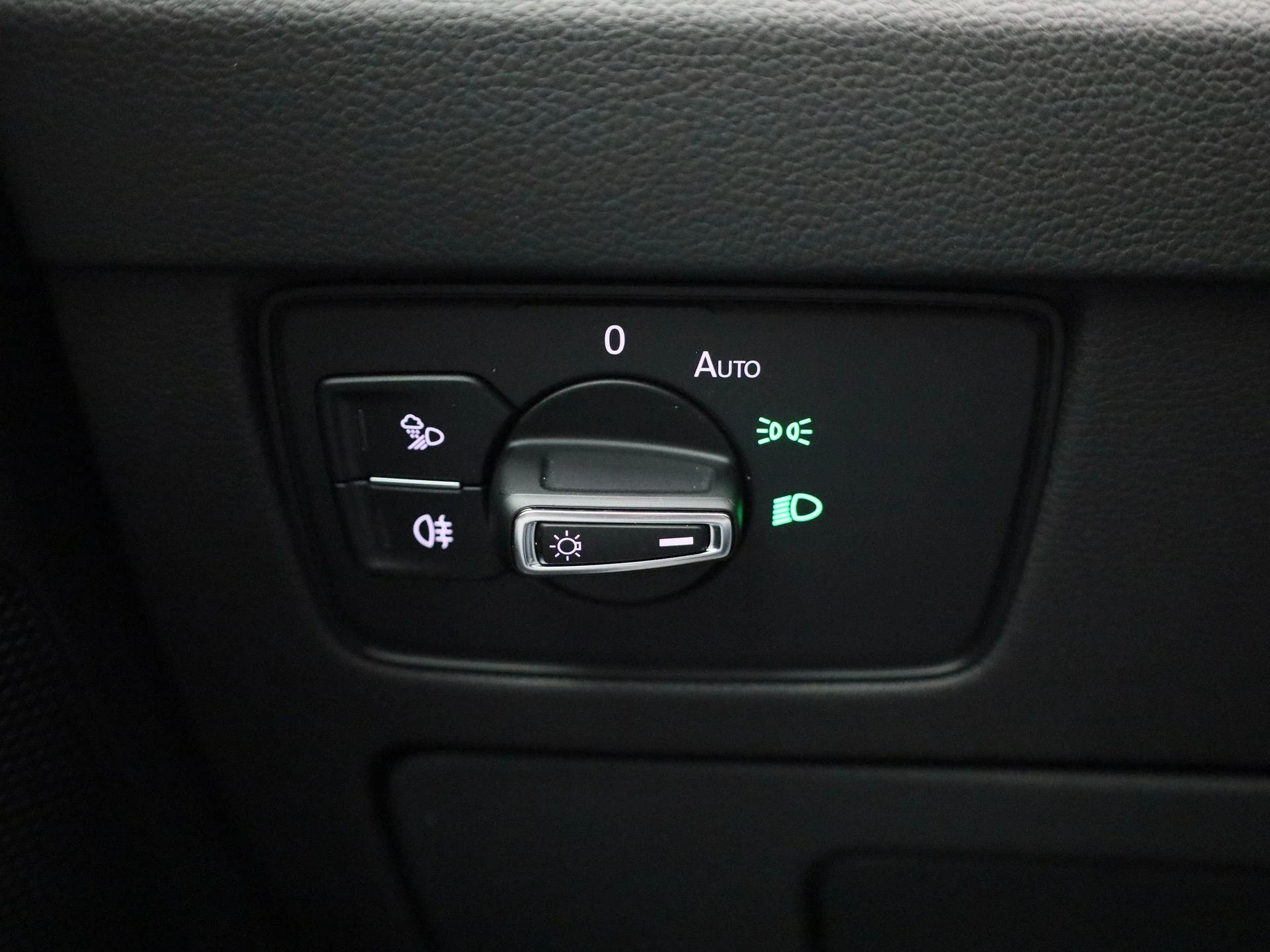 Volkswagen-Arteon-image-24