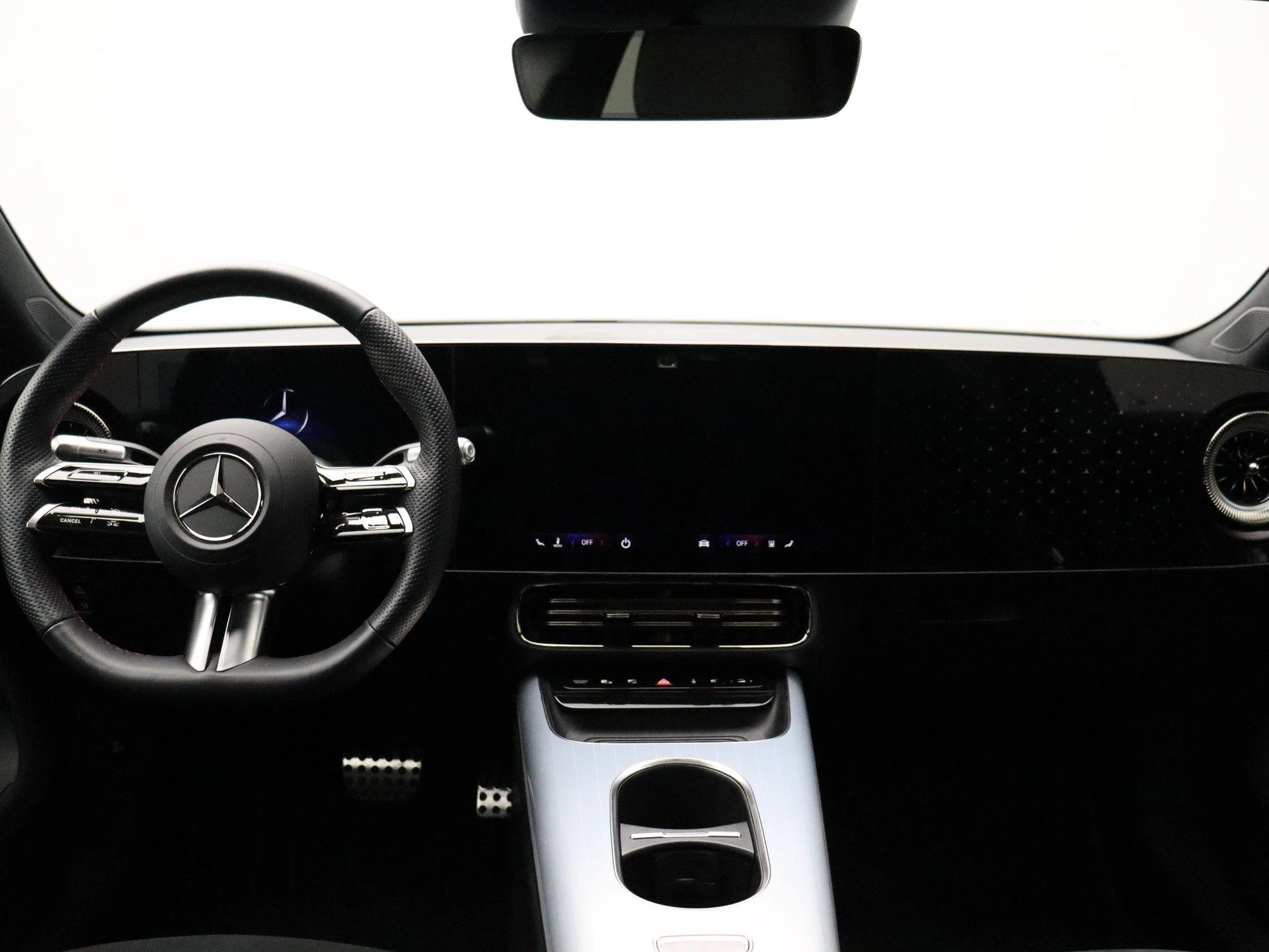 Mercedes-Benz-CLA-image-24