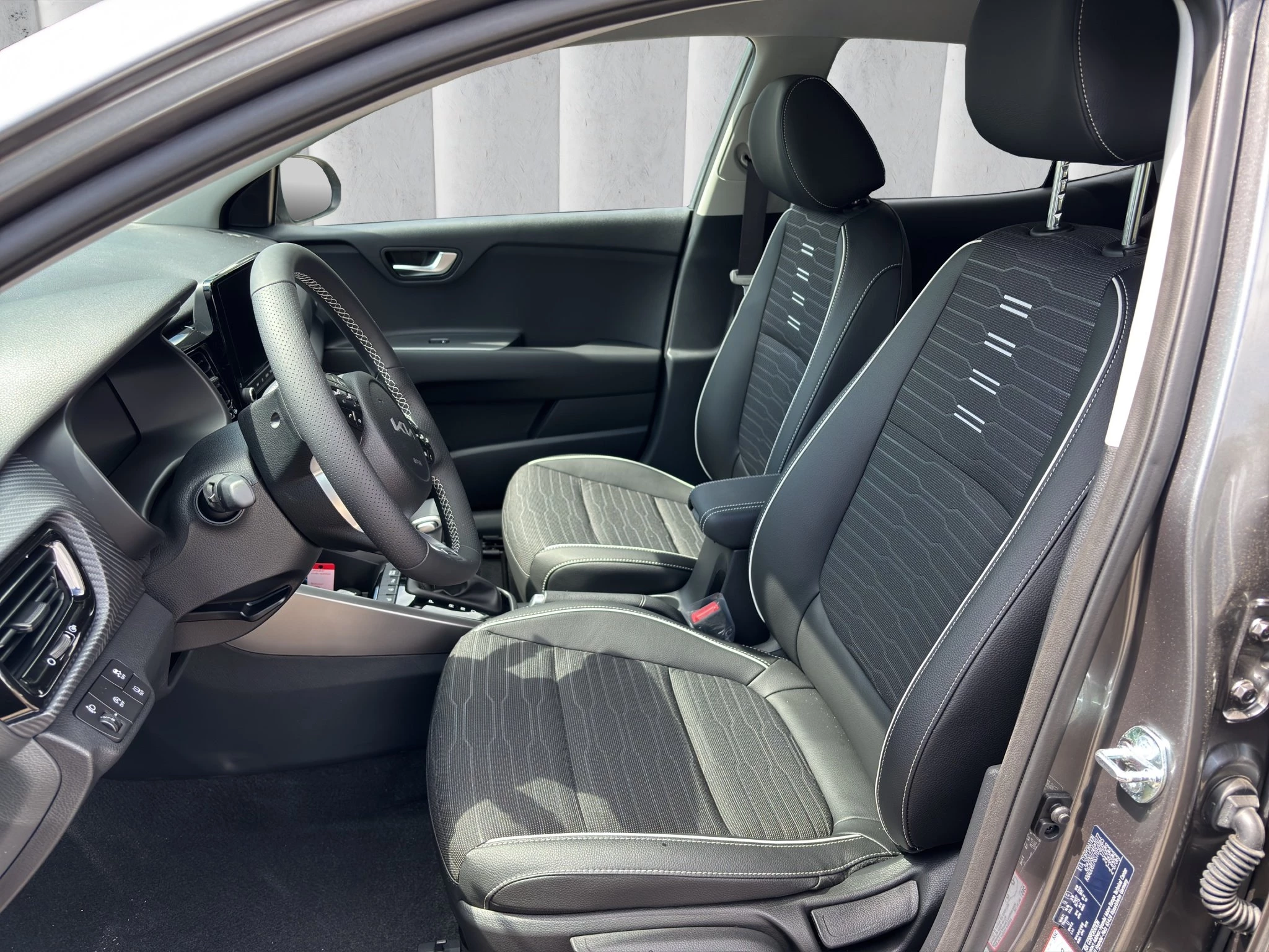 Kia Stonic GT-Line 1.0 T-GDI 100 48V DCT7 Sports Utility Vehicle. 74 kW. 5-türig