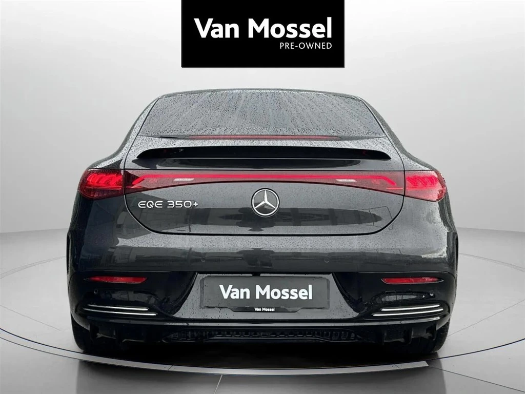 Mercedes-Benz-EQE-image-5