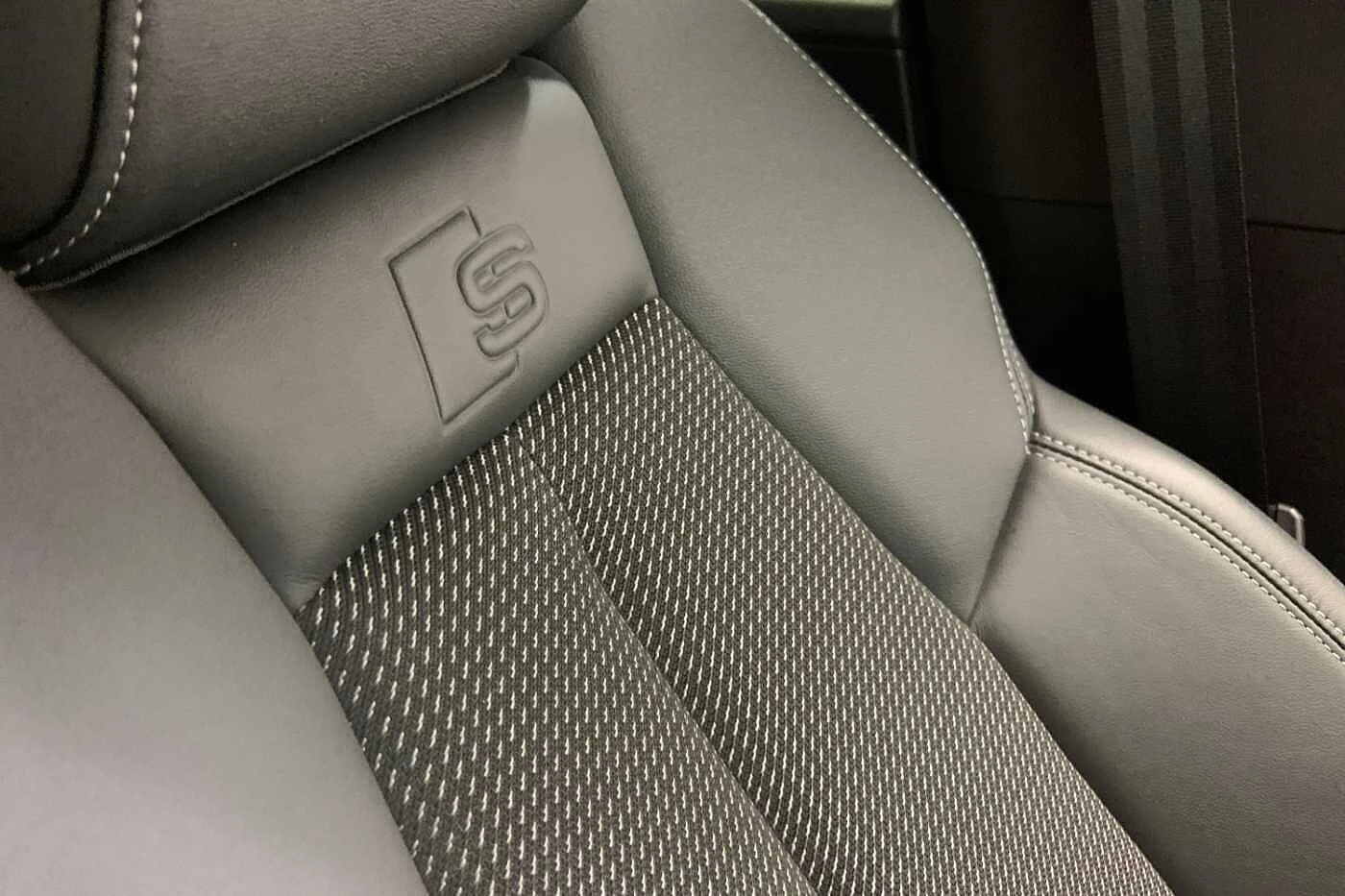 Audi-Q4 Sportback e-tron-image-20