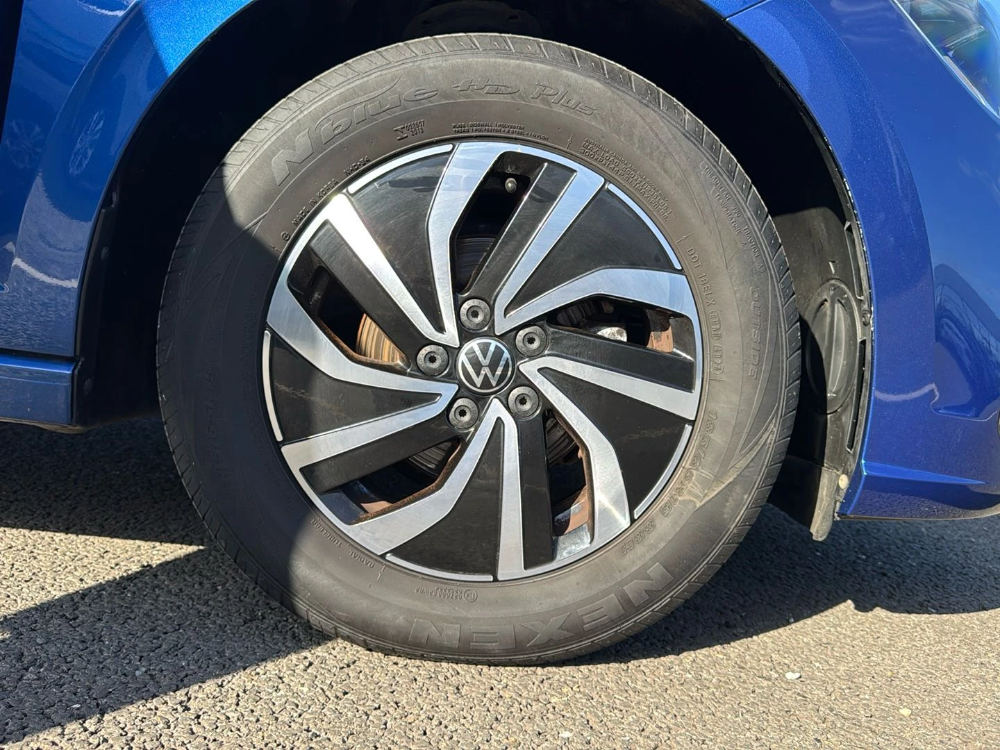 Volkswagen-Polo-image-7