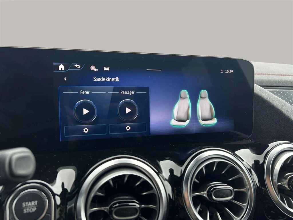Mercedes-Benz-EQA-image-15