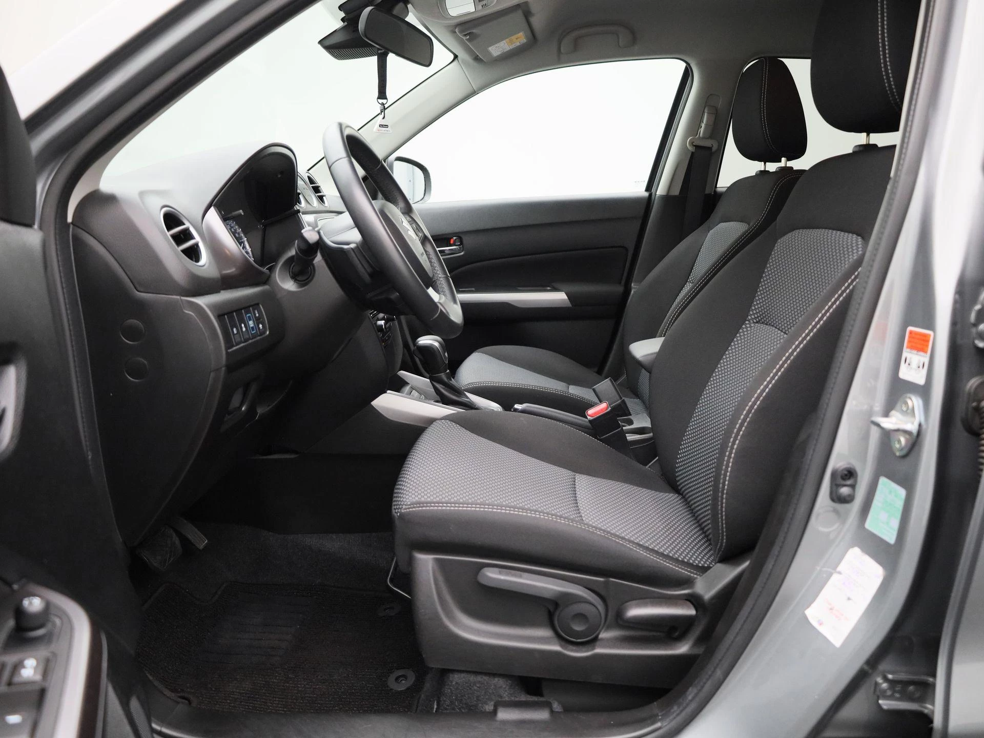 Suzuki Grand Vitara 1.5 Luxe+ Cam | Adaptive Cruise | Zetelverw.
