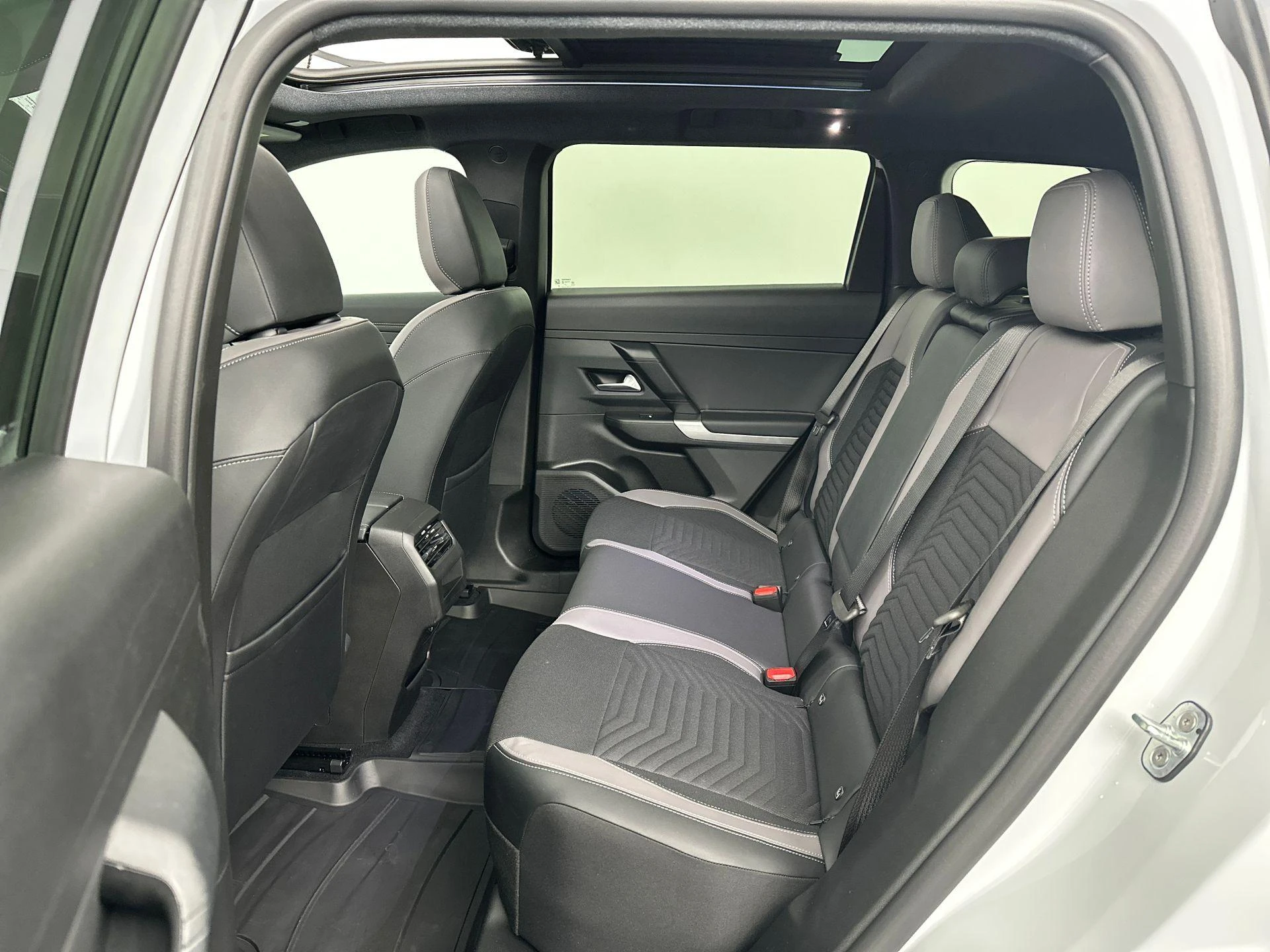 Jeep-Compass-image-15