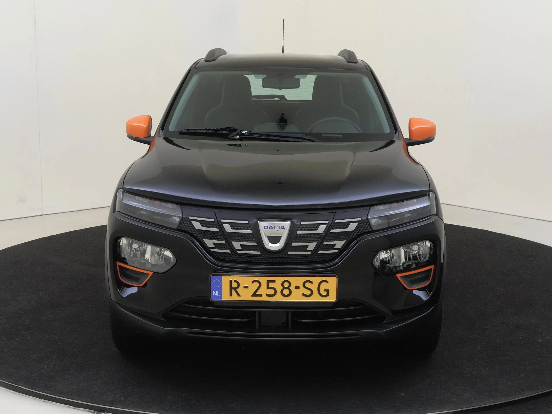Dacia-Spring-image-5